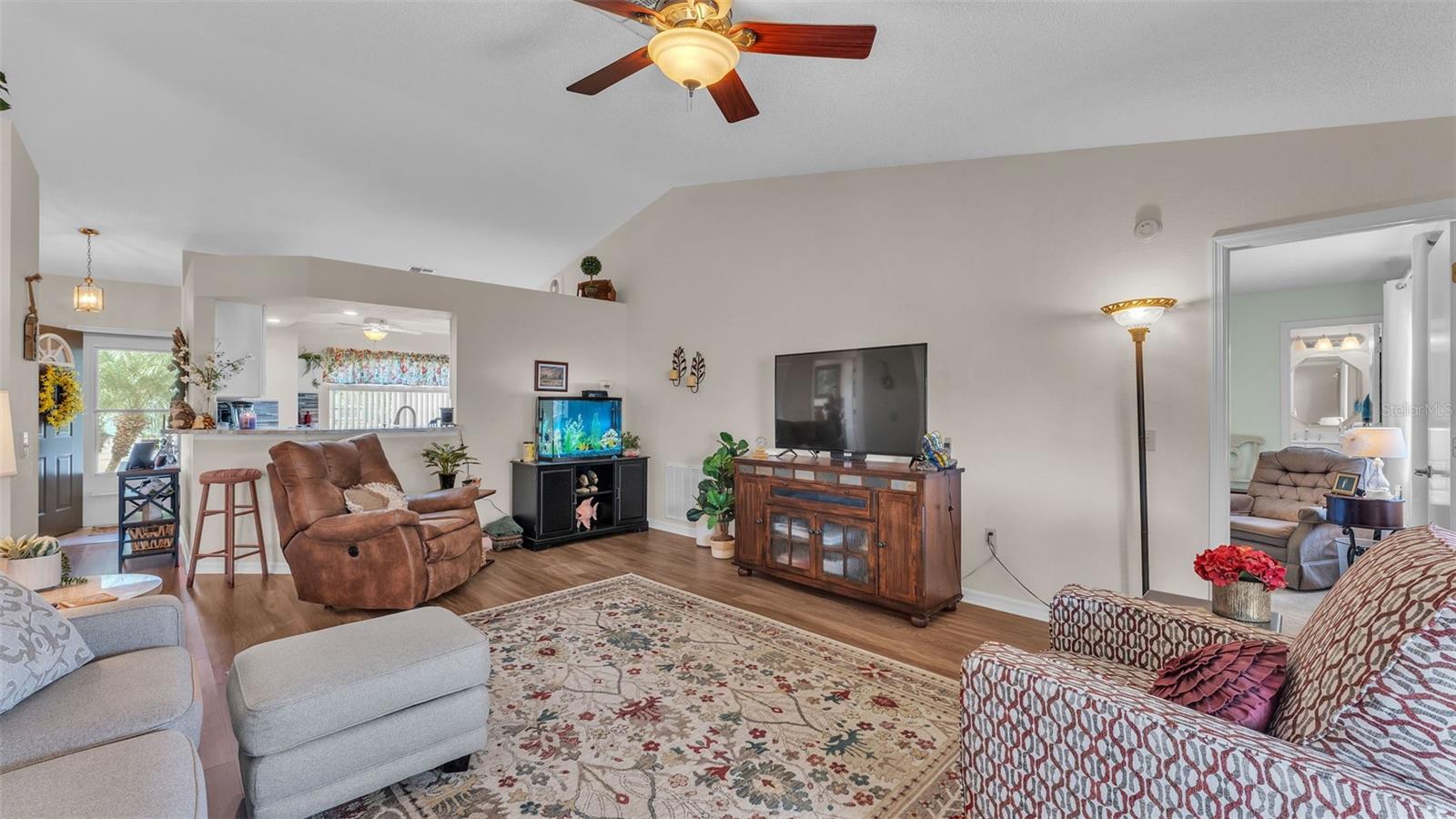 Image 5 of 44 For 7908 Kaitlin Circle