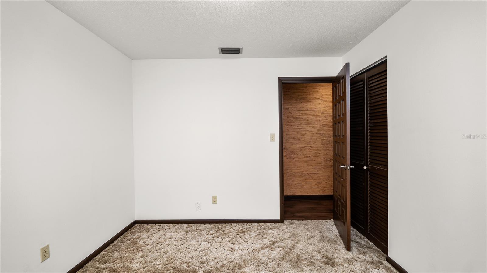 Image 40 of 83 For 5322 Lisa Avenue