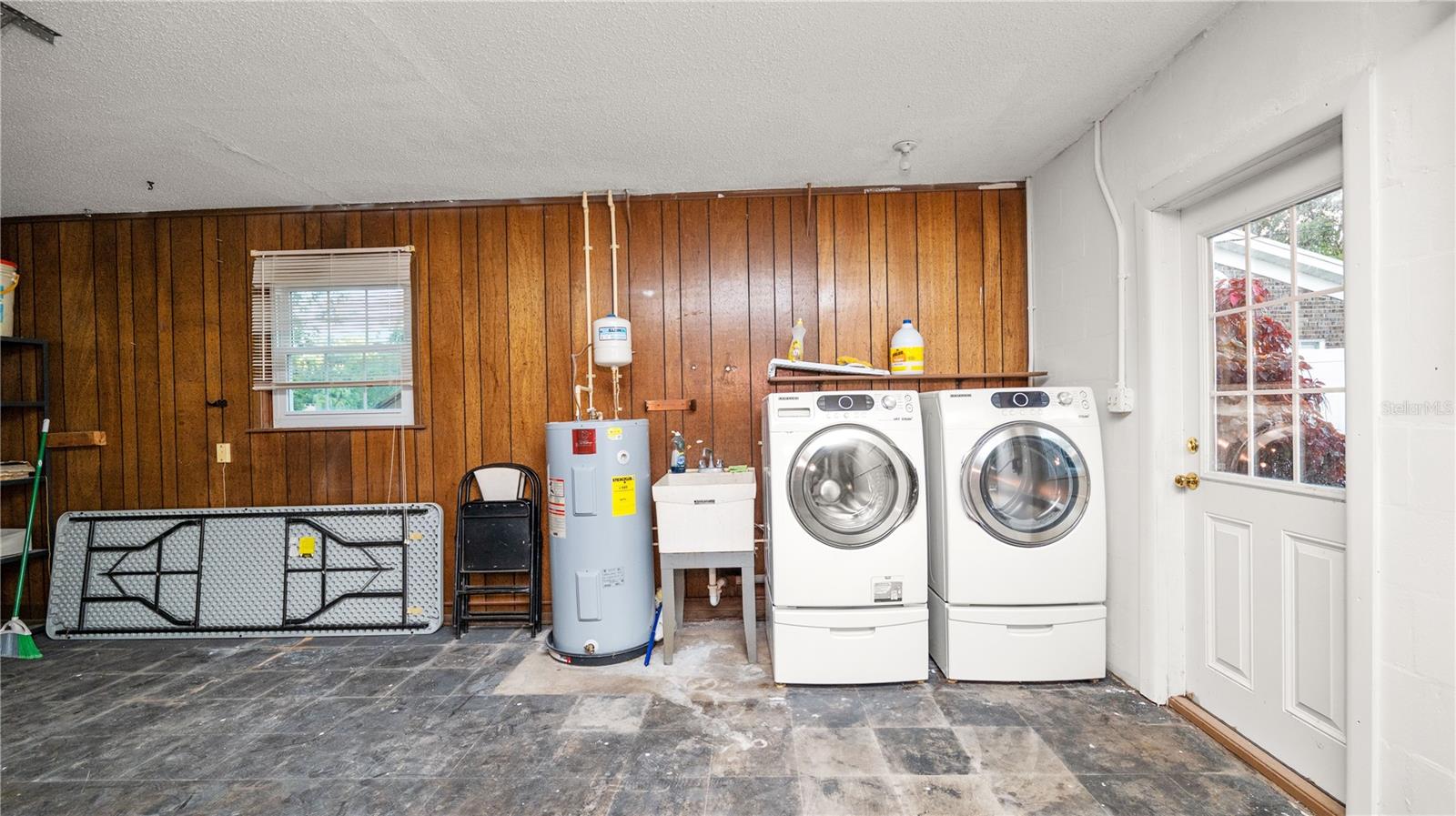 Image 74 of 83 For 5322 Lisa Avenue