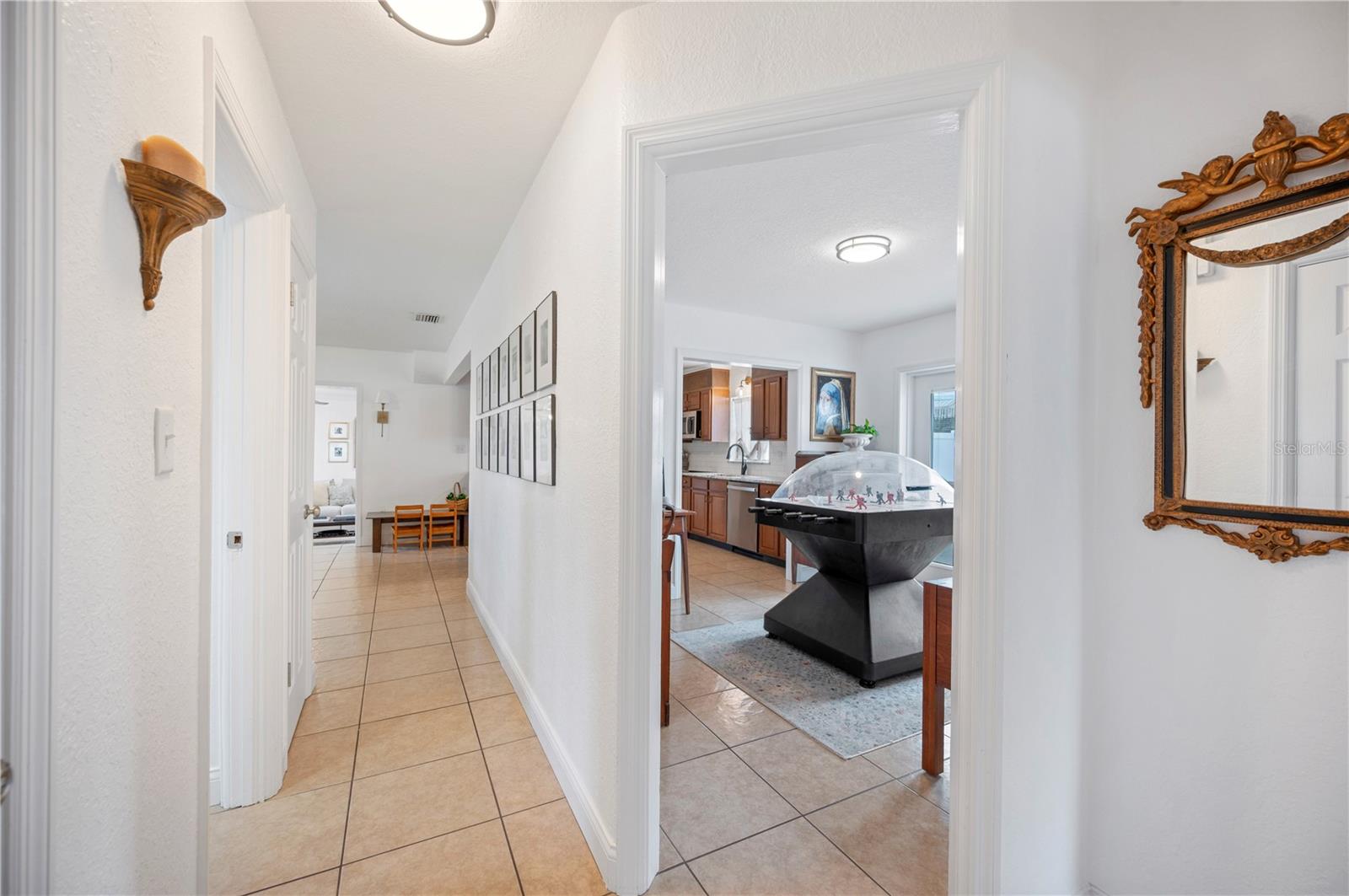 Image 17 of 39 For 402 Flamingo Drive