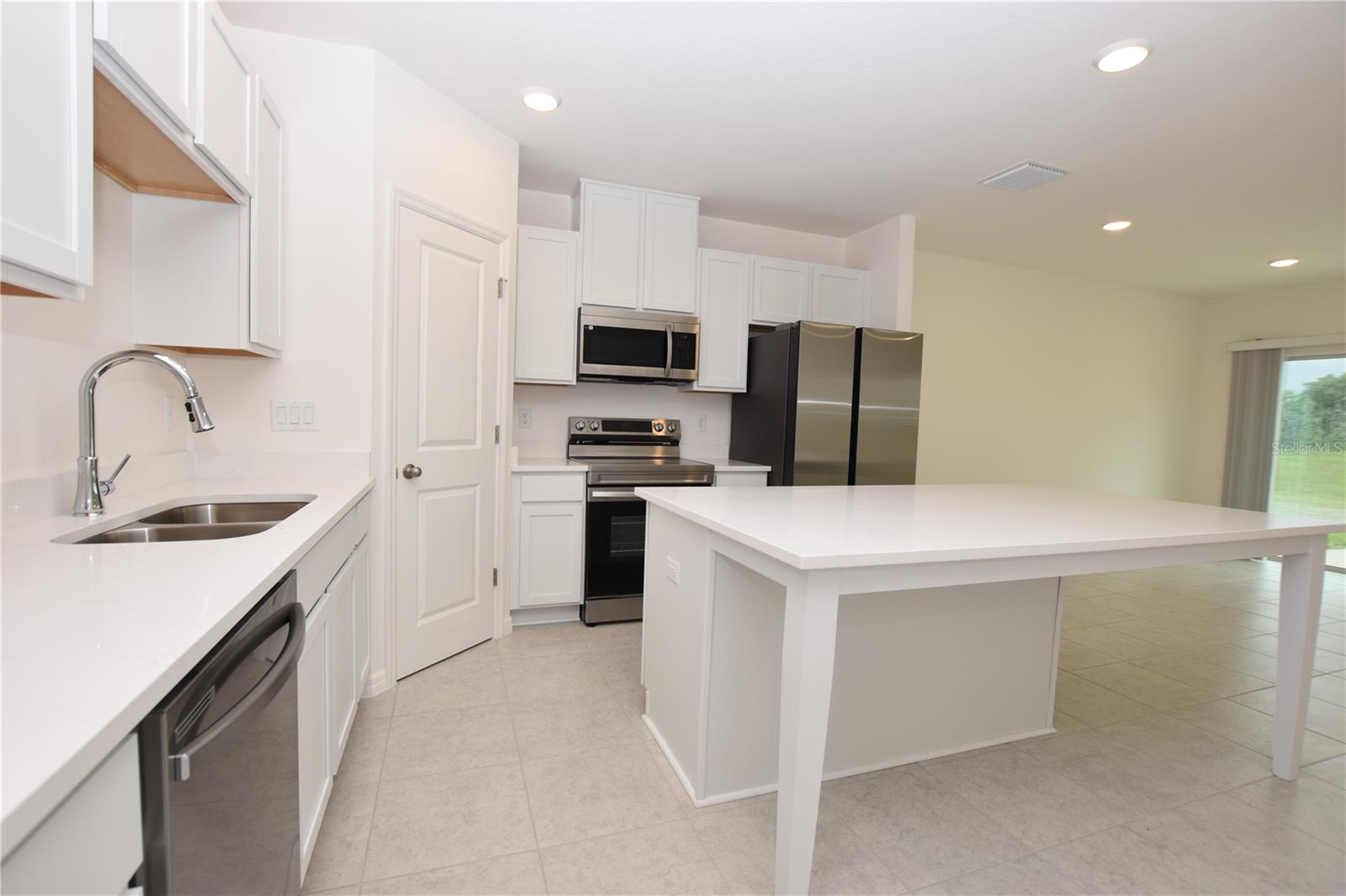Image 14 of 40 For 4130 Collegiate Boulevard