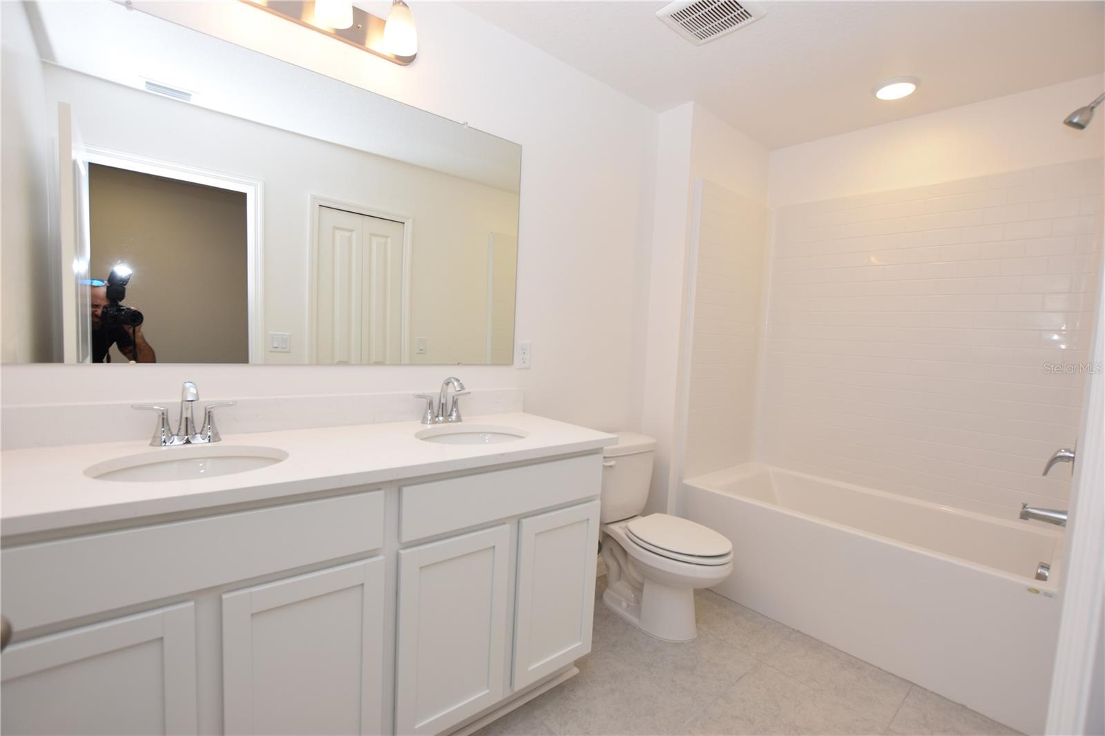 Image 18 of 40 For 4130 Collegiate Boulevard