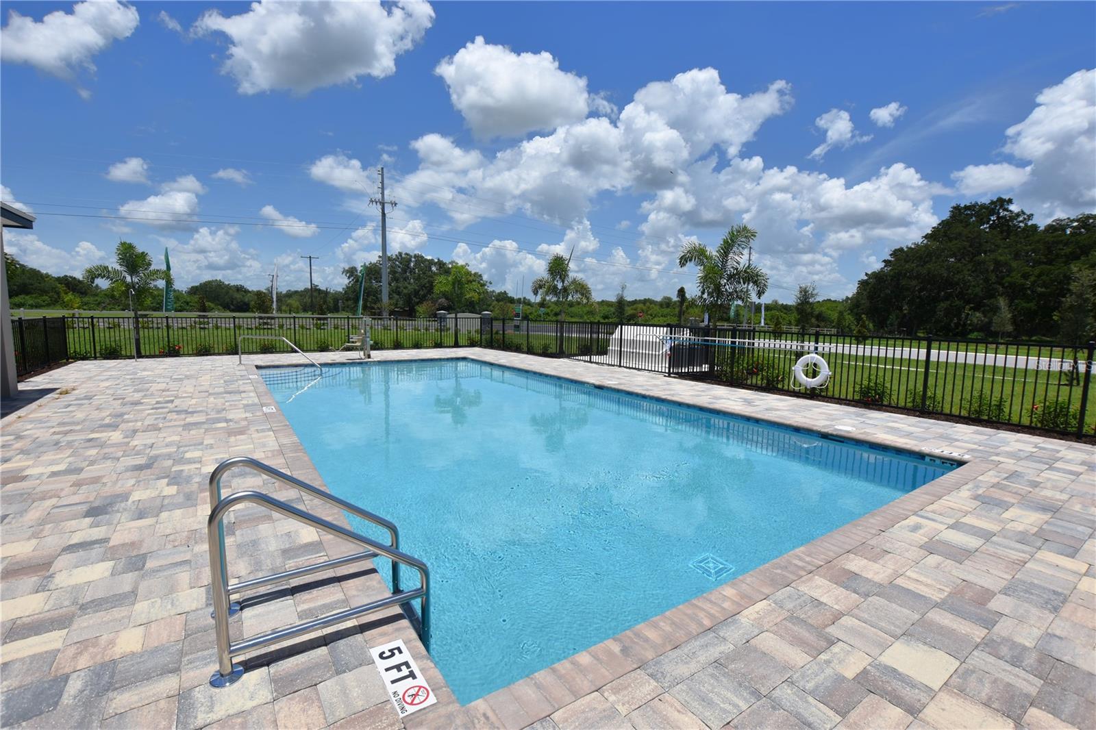 Image 4 of 40 For 4130 Collegiate Boulevard
