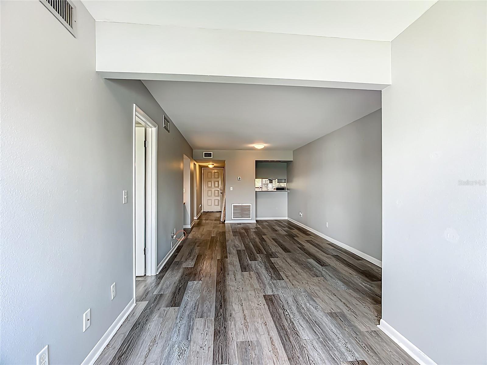 Image 16 of 39 For 2037 San Marcos Drive Se 335