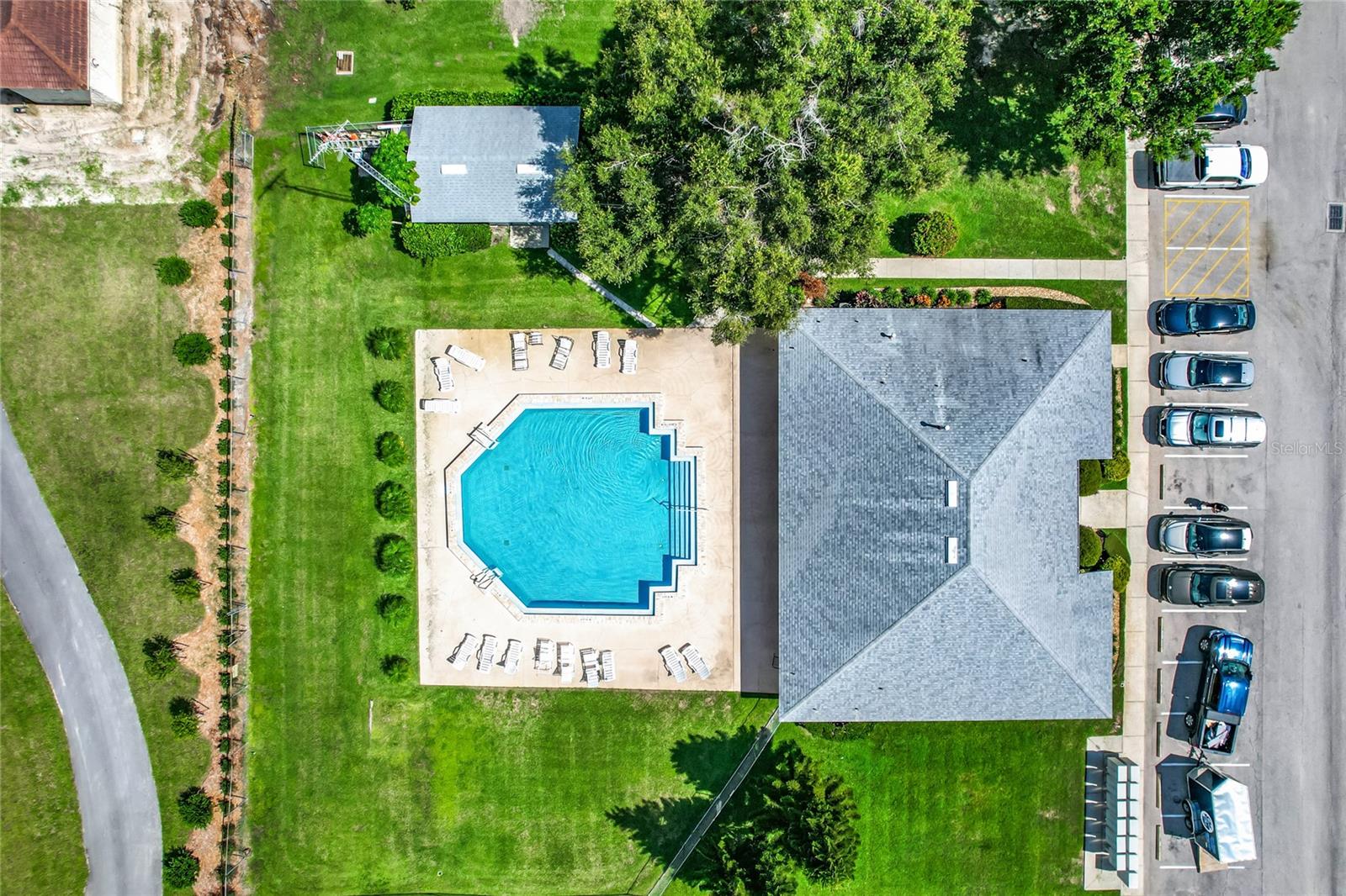 Image 36 of 39 For 2037 San Marcos Drive Se 335