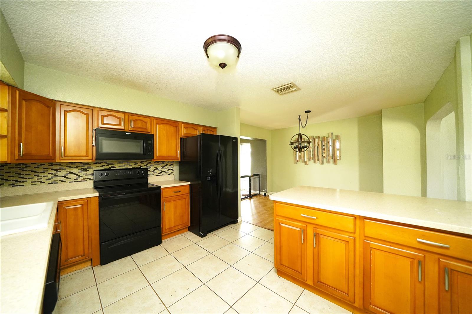 Image 18 of 33 For 113 Citrus Drive