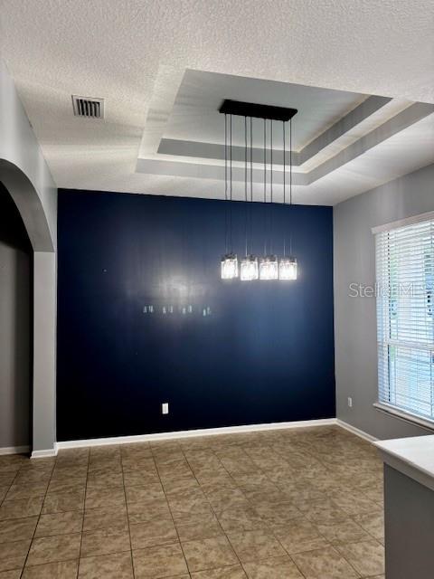 Image 6 of 33 For 86044 Tropicana Court
