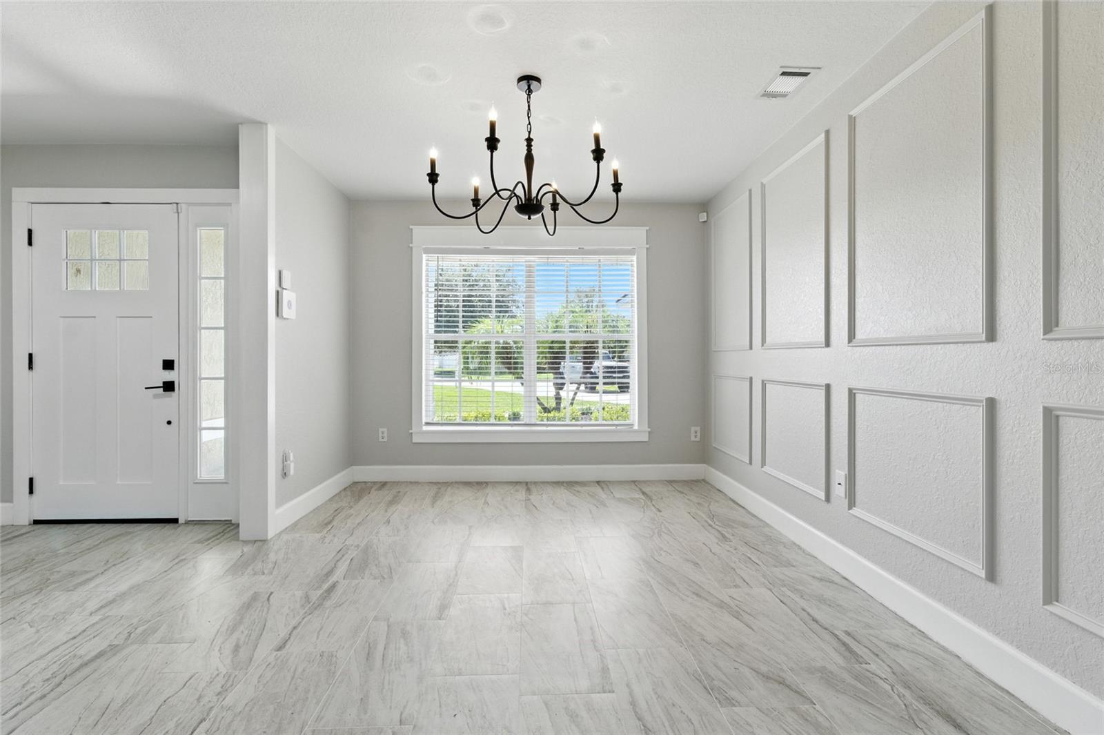 Image 17 of 38 For 182 Amber Boulevard