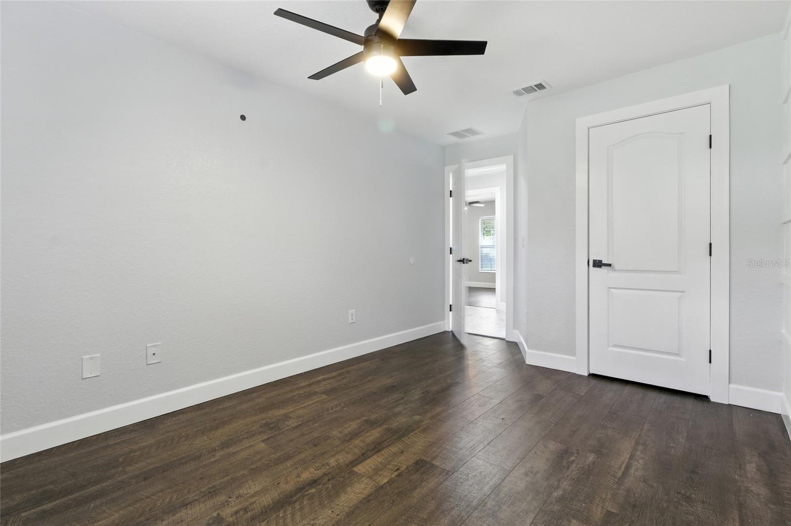 Image 20 of 38 For 182 Amber Boulevard