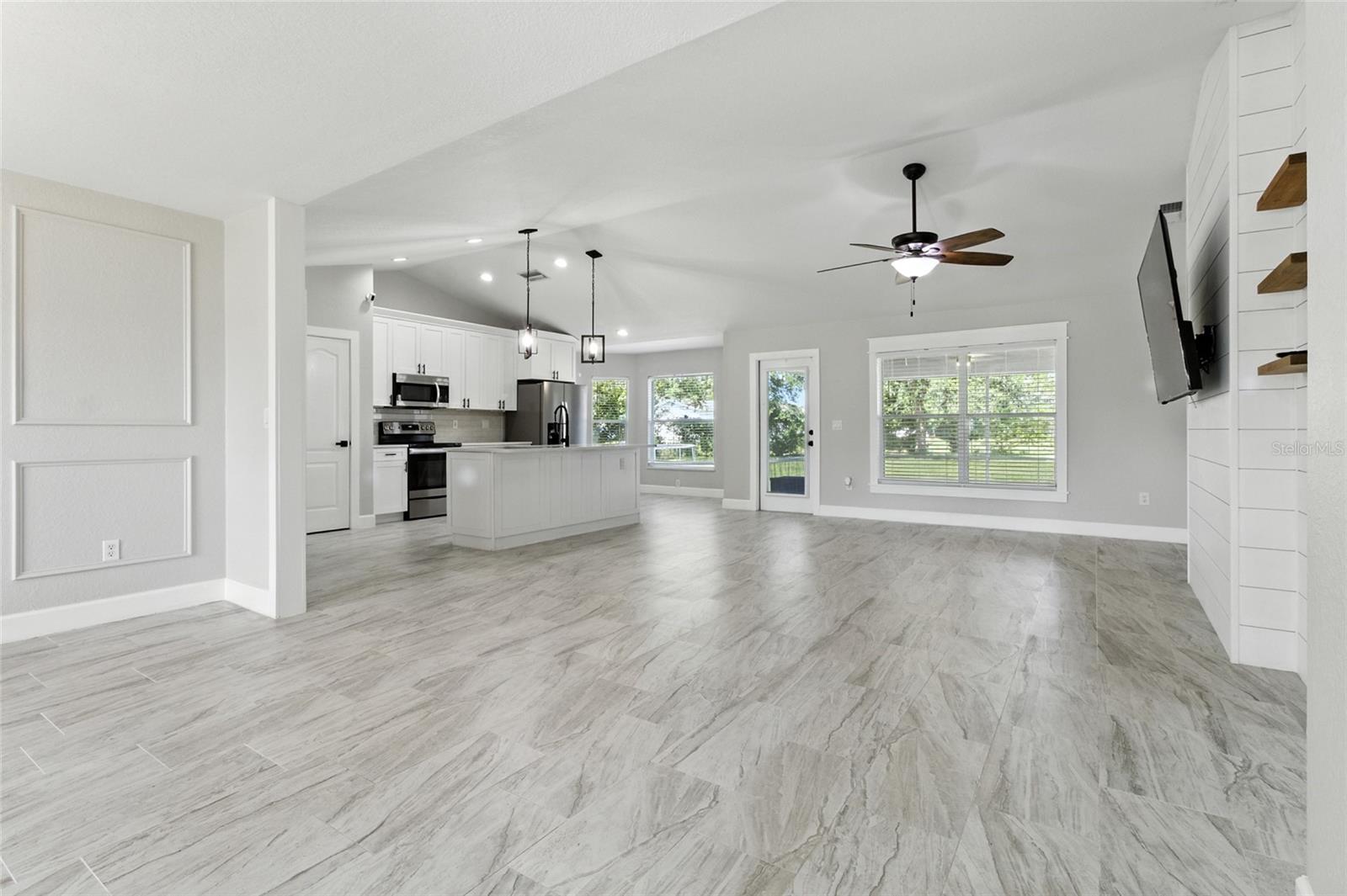Image 6 of 38 For 182 Amber Boulevard