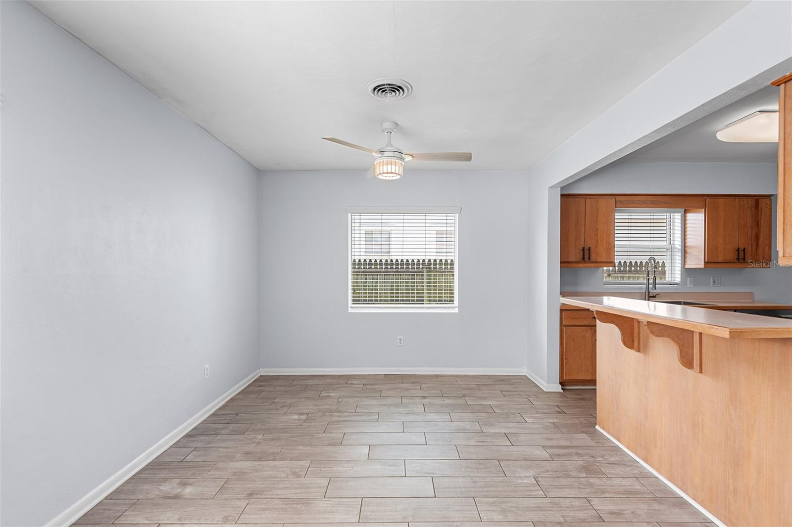 Image 13 of 51 For 821 Hollingsworth Road