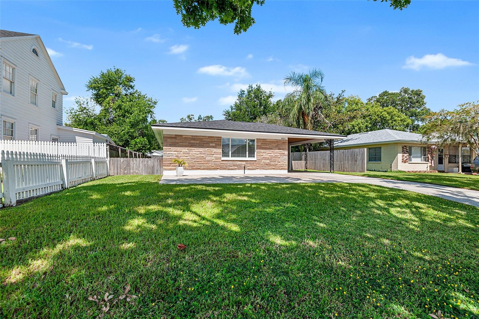 Image 3 of 51 For 821 Hollingsworth Road