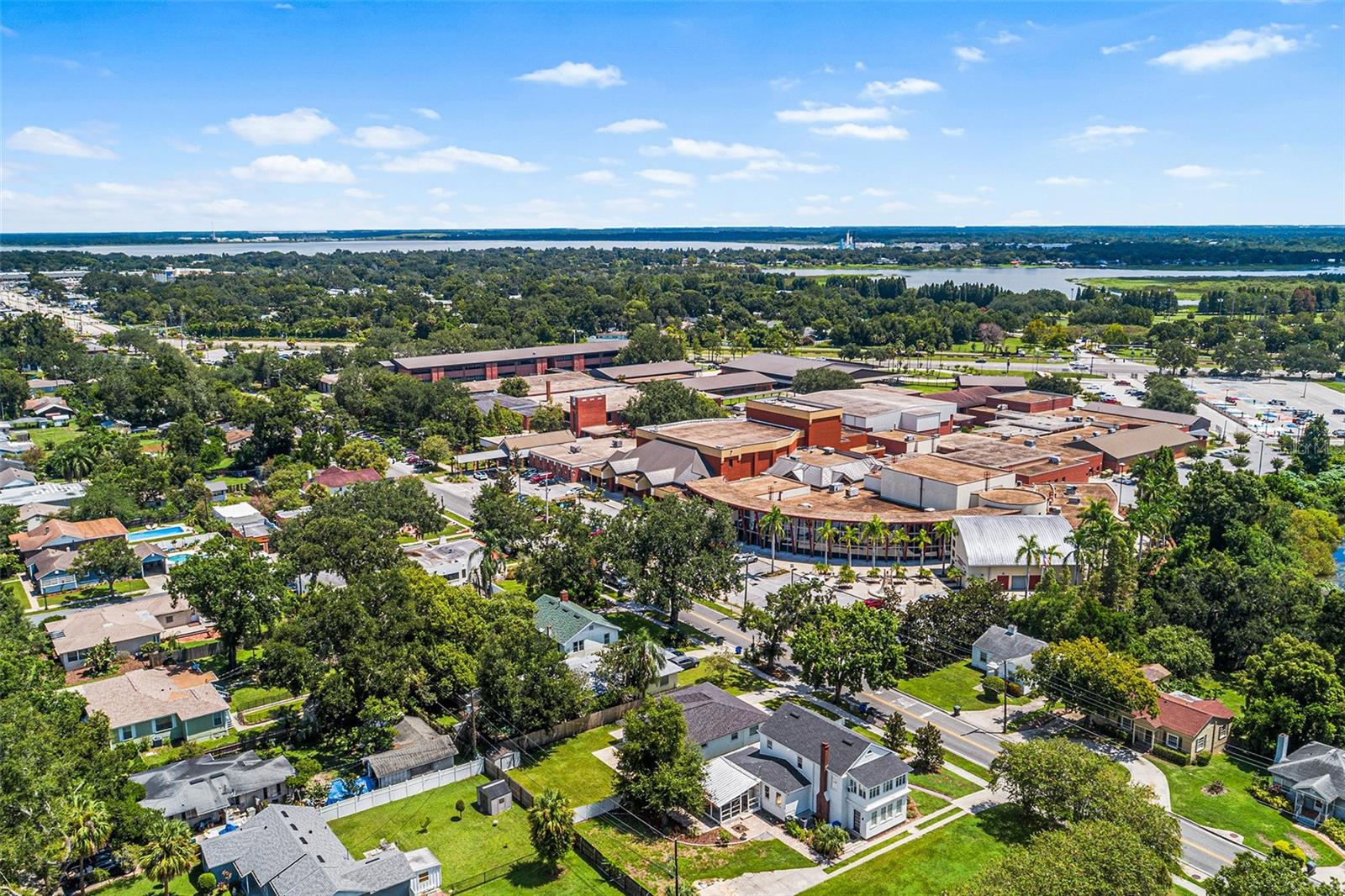 Image 40 of 51 For 821 Hollingsworth Road