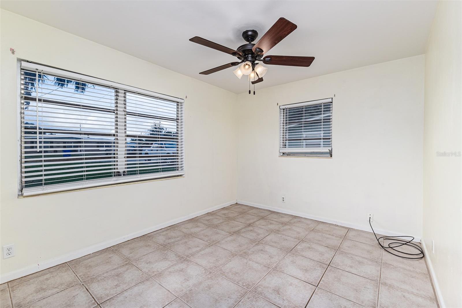 Image 13 of 32 For 2655 Avocado Road