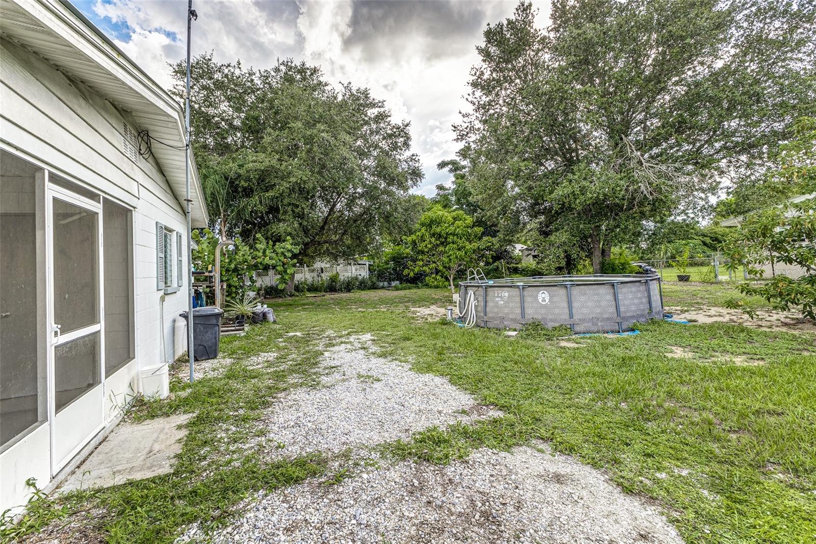 Image 26 of 32 For 2655 Avocado Road