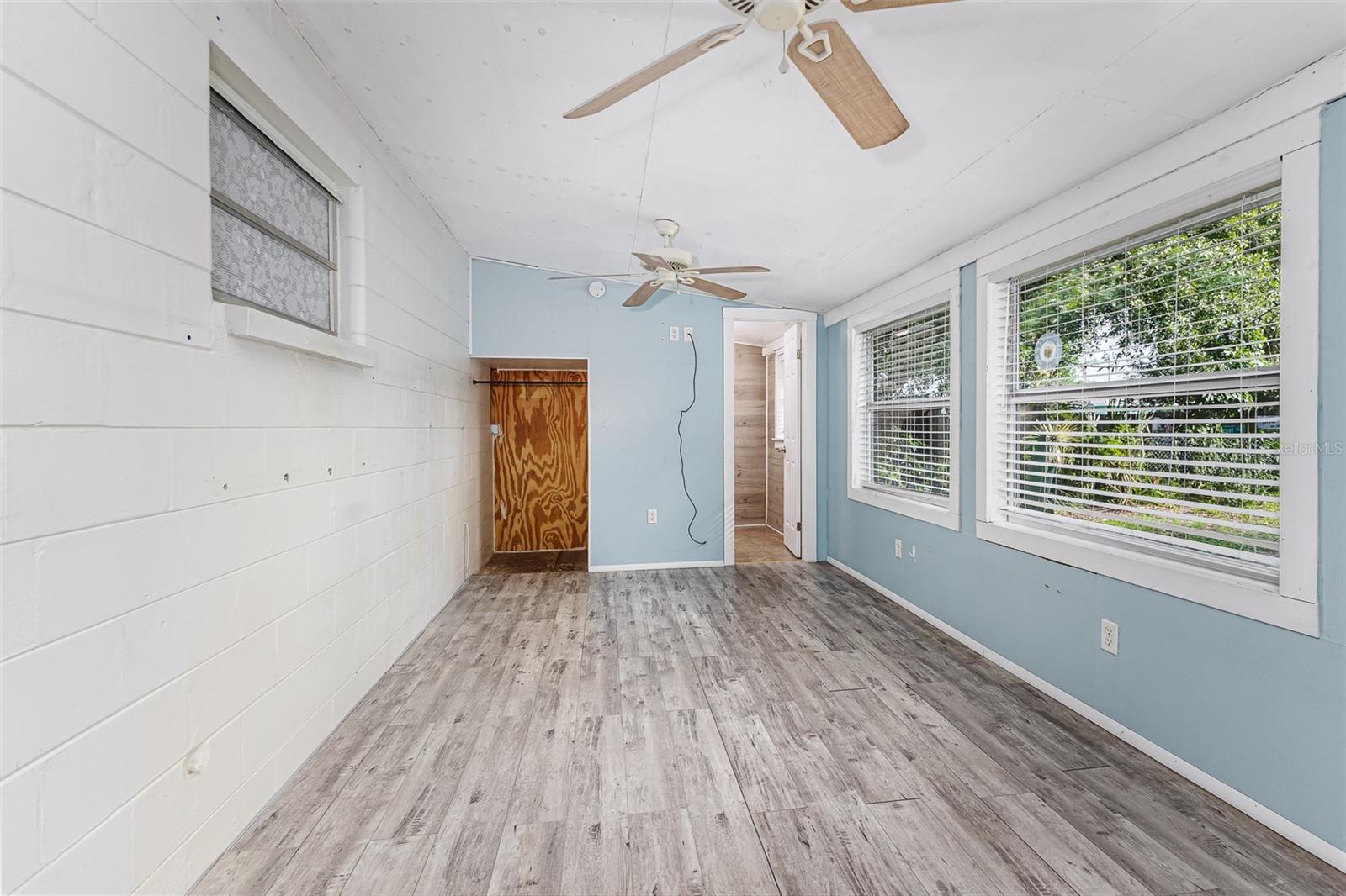 Image 9 of 32 For 2655 Avocado Road