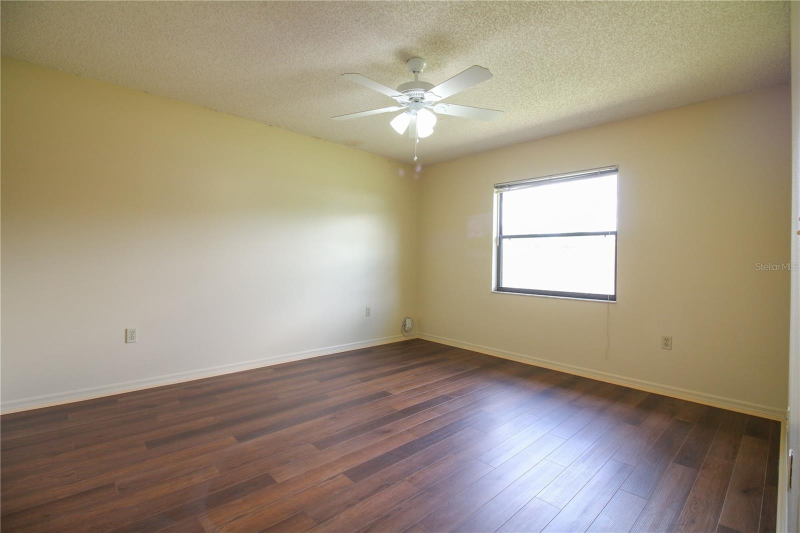 Image 12 of 16 For 6324 Highland Gardens Court