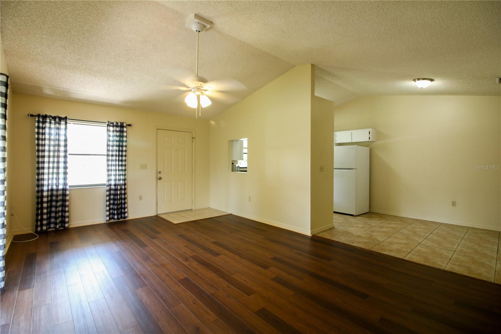 Image 3 of 16 For 6324 Highland Gardens Court