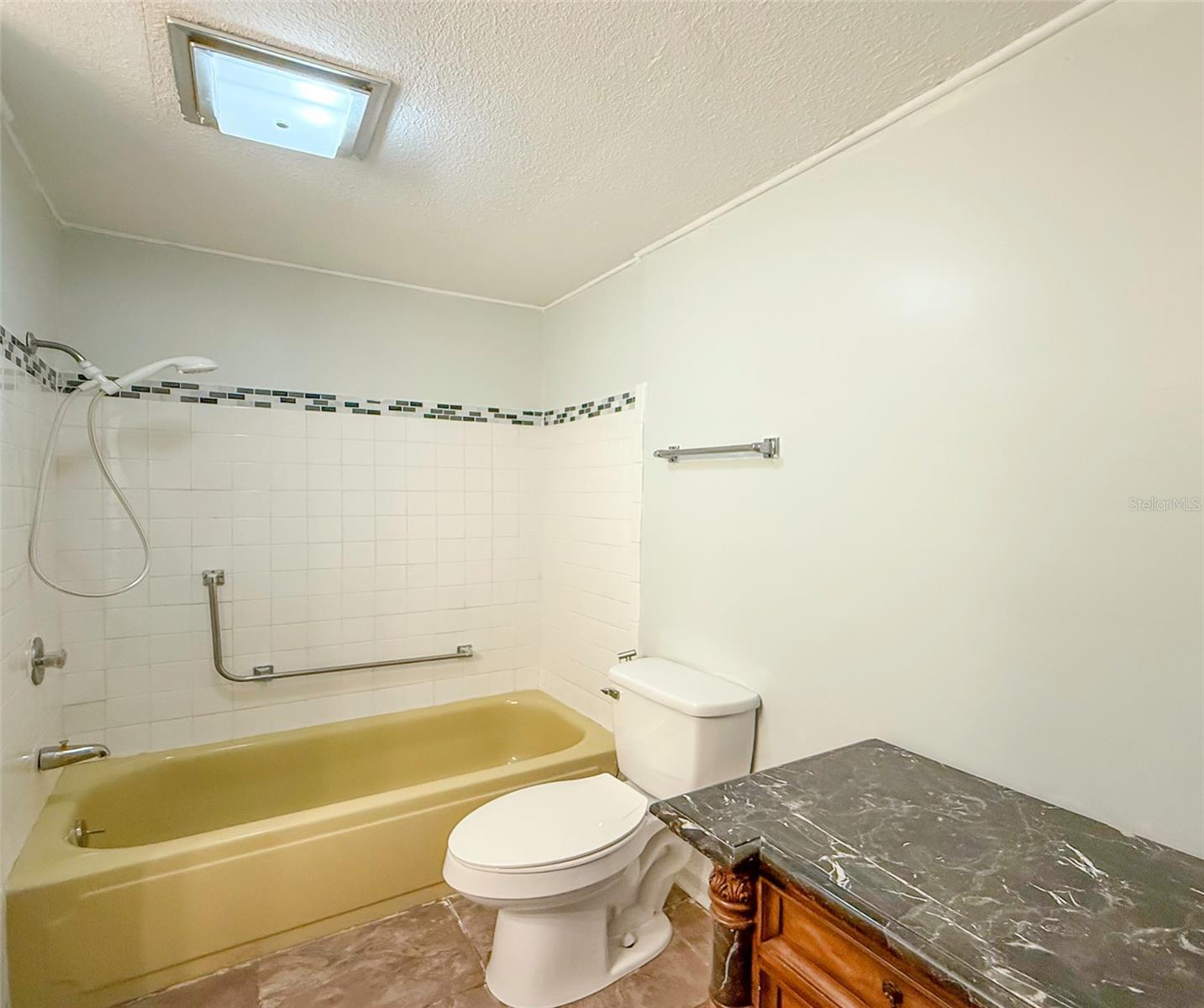 Image 9 of 29 For 7 Drury Lane