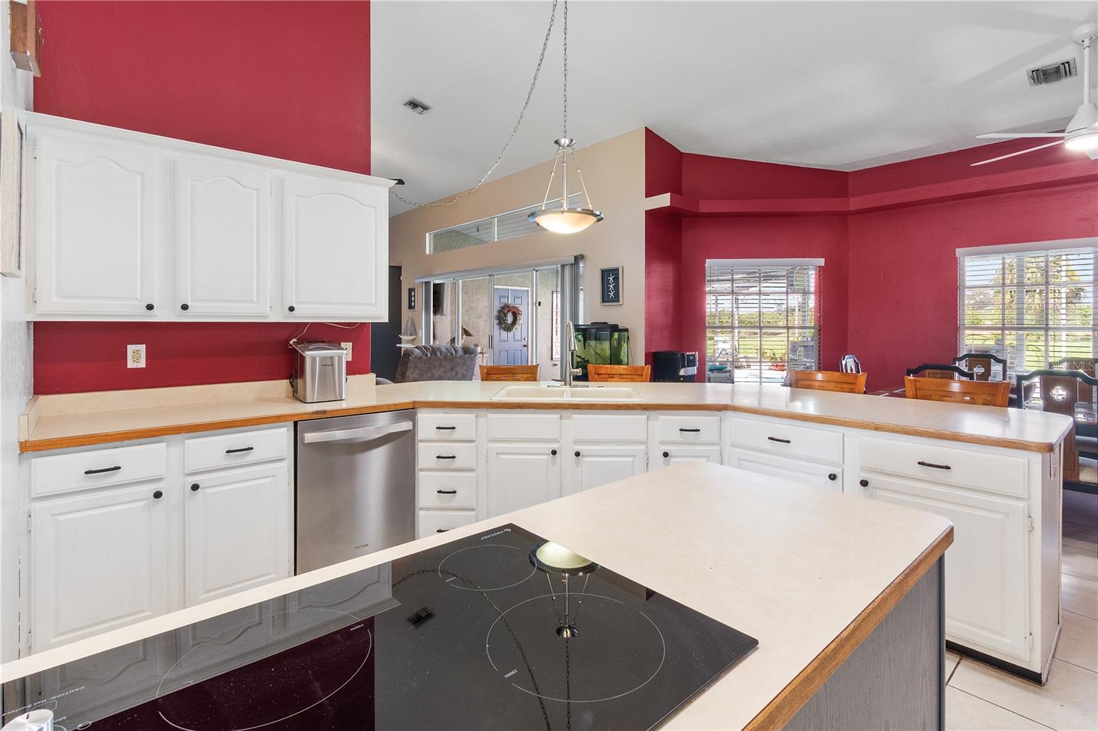 Image 15 of 61 For 2435 Azalea Drive