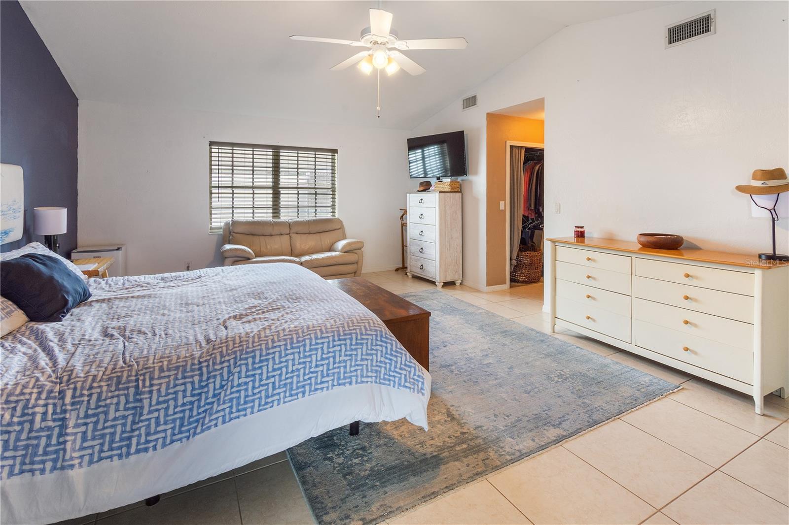Image 20 of 61 For 2435 Azalea Drive