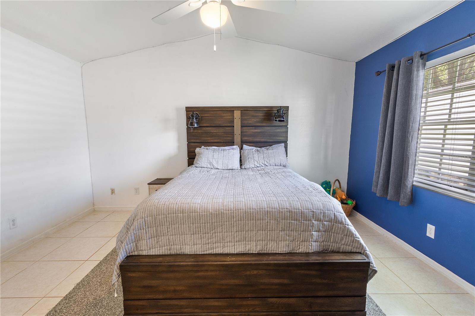 Image 30 of 61 For 2435 Azalea Drive