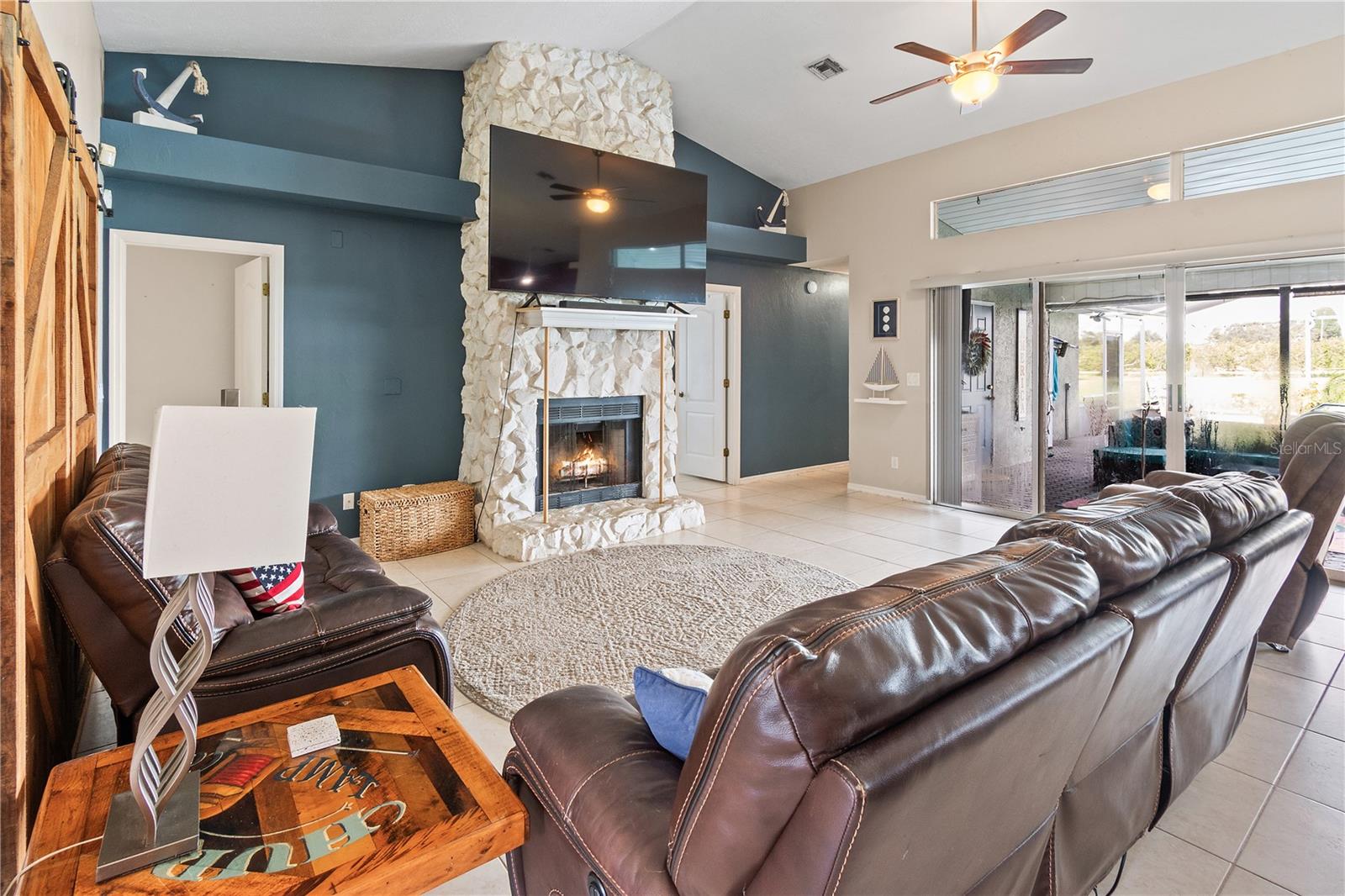 Image 6 of 61 For 2435 Azalea Drive