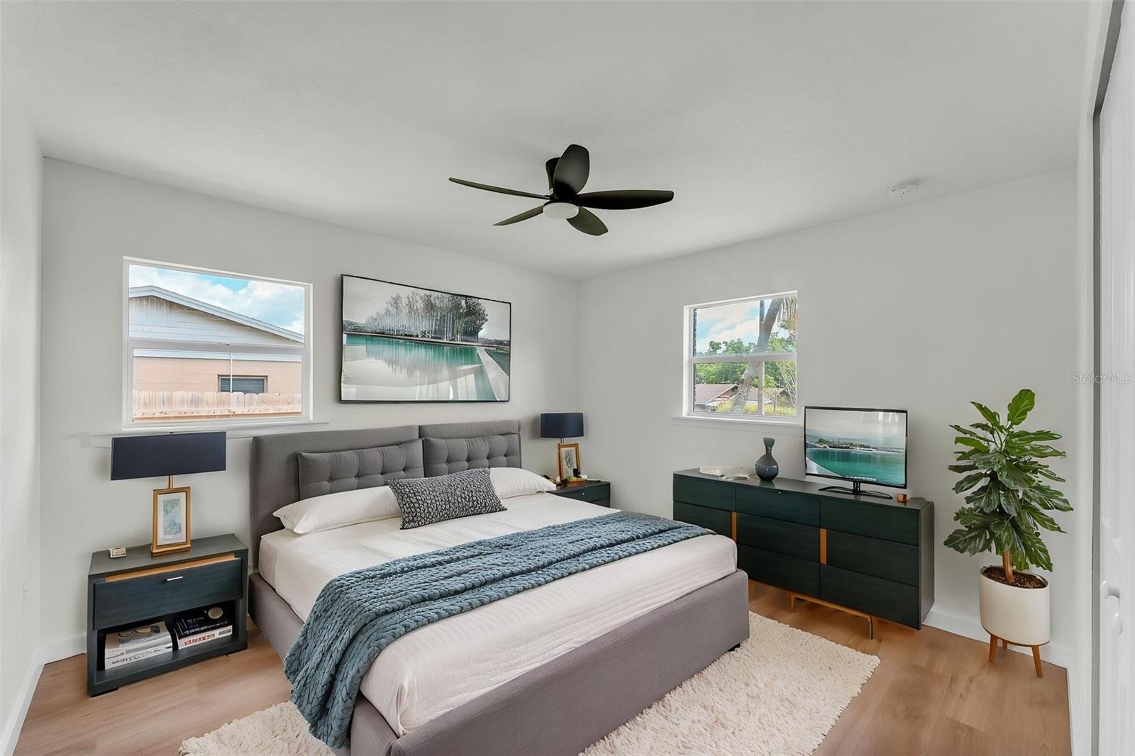 Image 3 of 15 For 1728 Bush Avenue