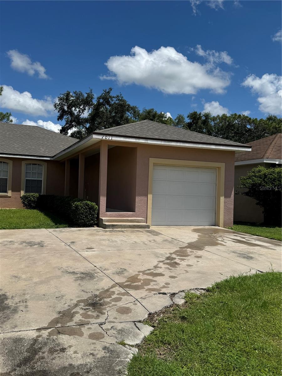 Details for 1011 Fox Lake Drive, LAKELAND, FL 33809