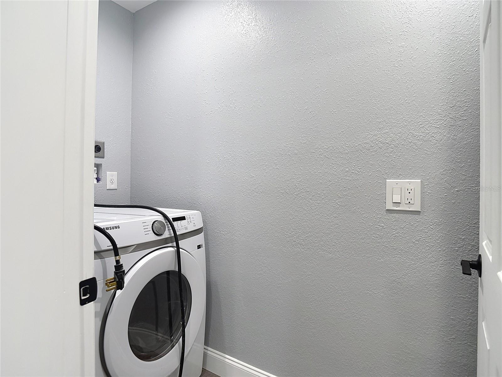 Image 44 of 63 For 4104 Norma Avenue