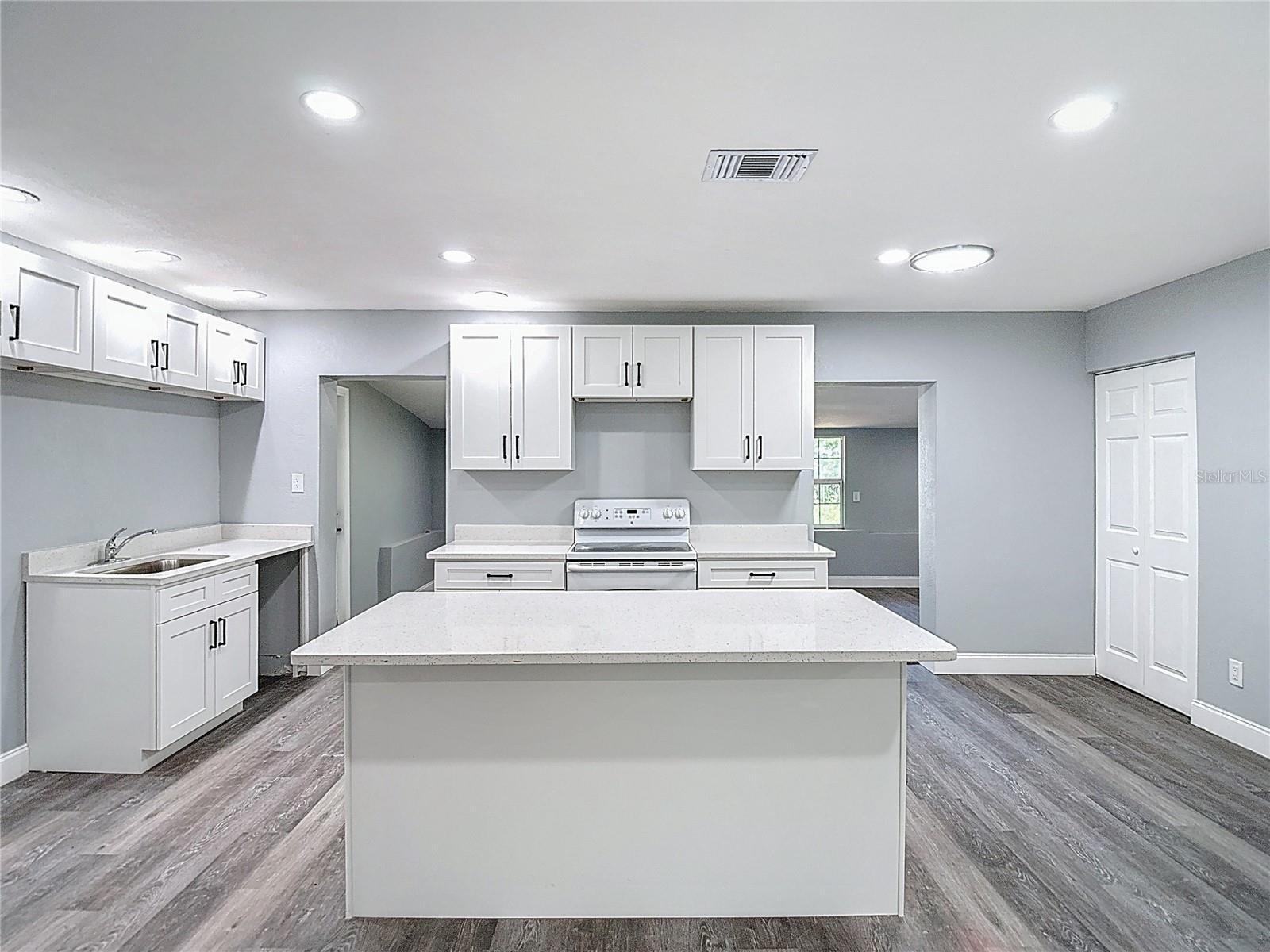 Image 9 of 63 For 4104 Norma Avenue