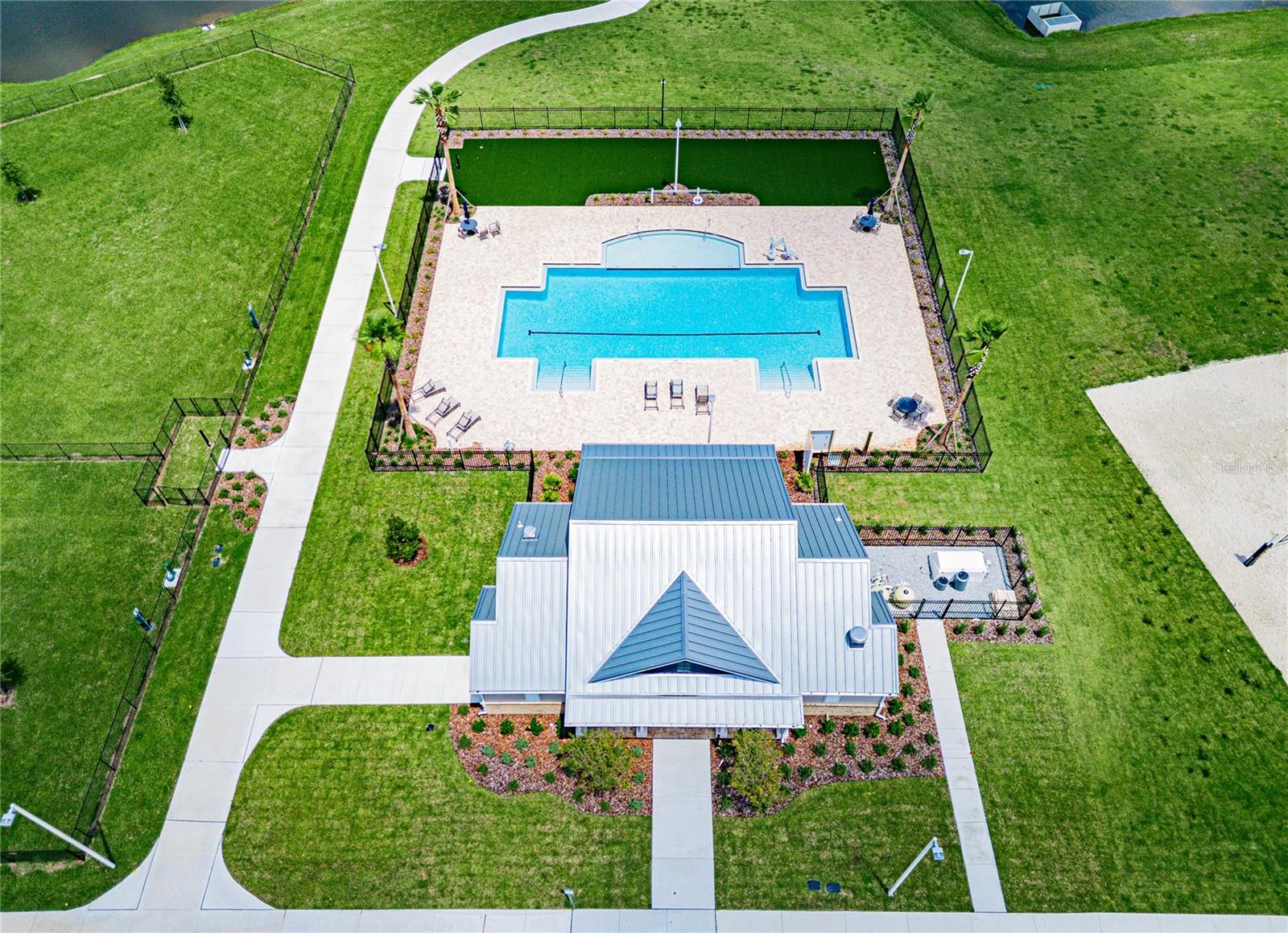 Image 39 of 43 For 12484 Bergstrom Bay Drive