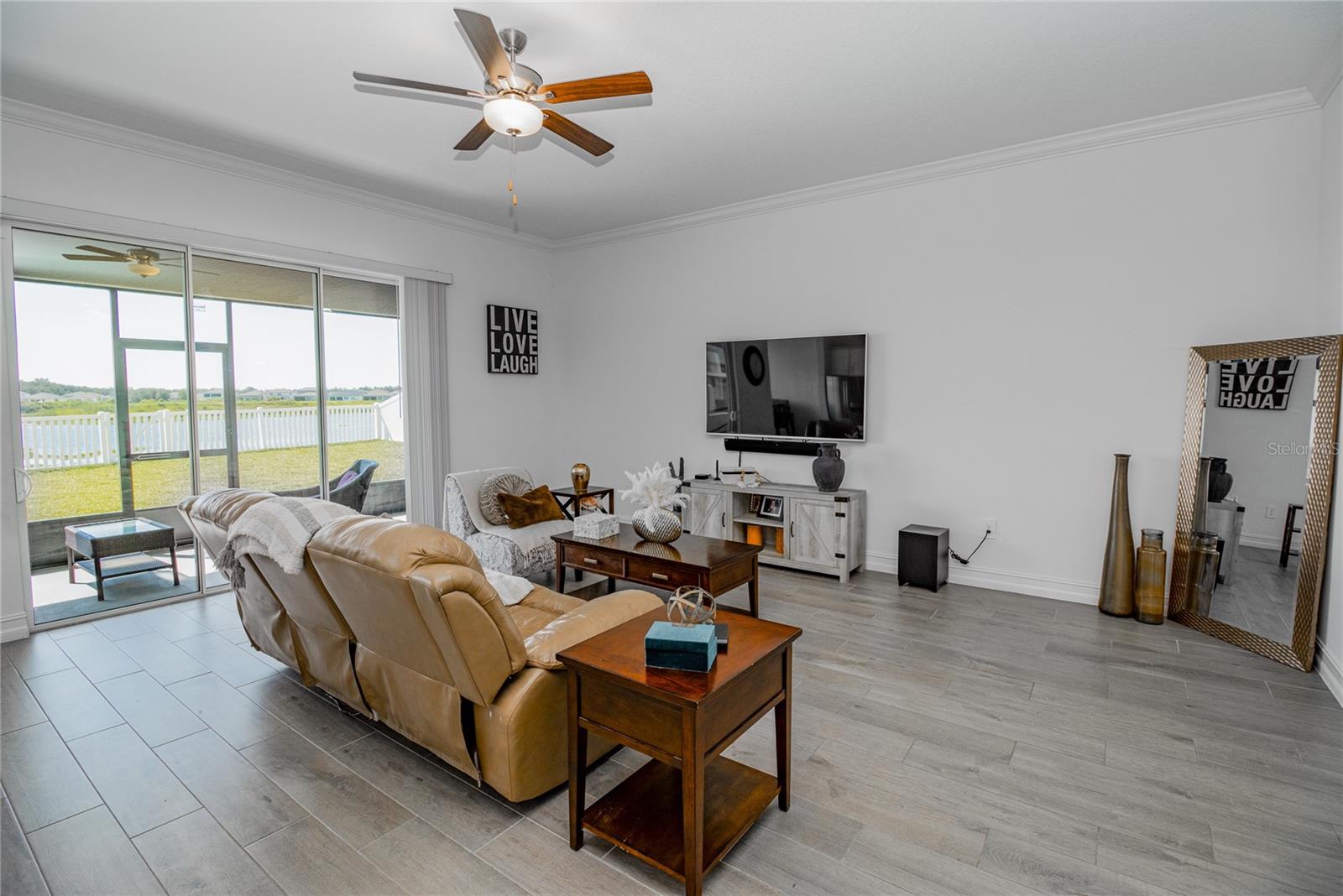 Image 4 of 43 For 12484 Bergstrom Bay Drive