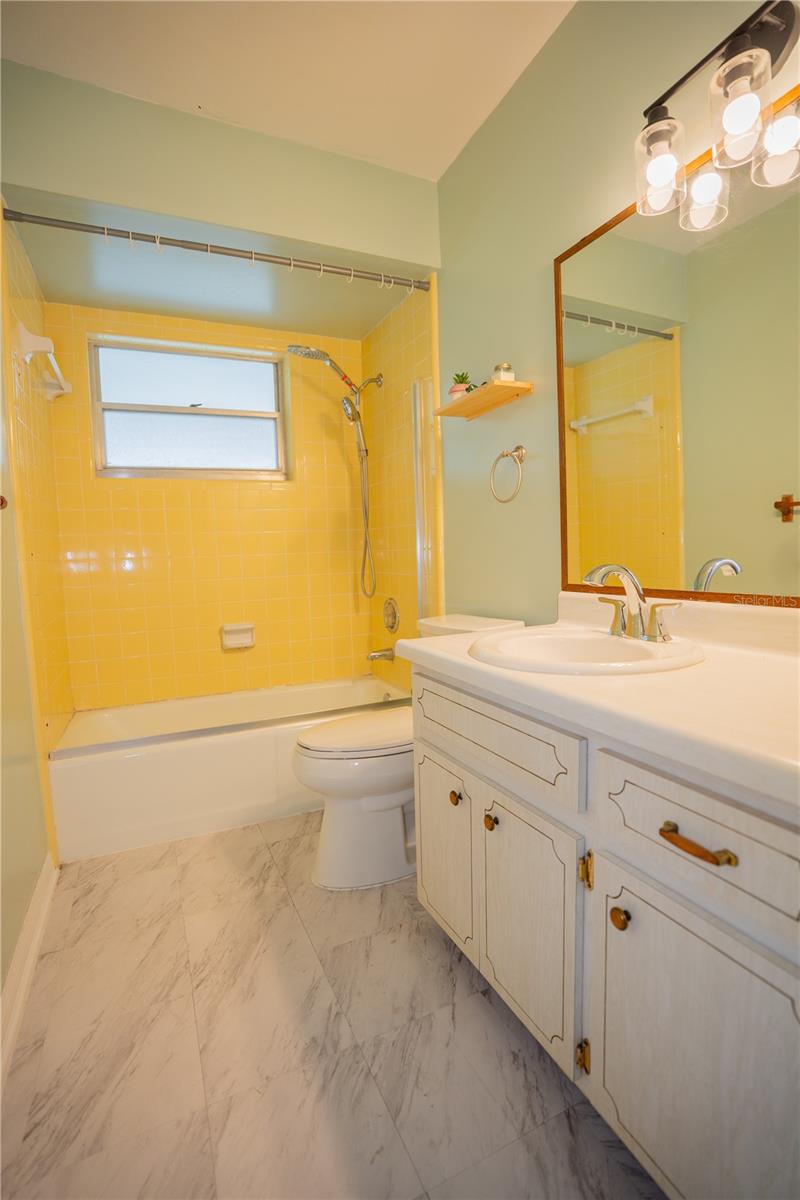 Image 11 of 36 For 417 L Lanier Road
