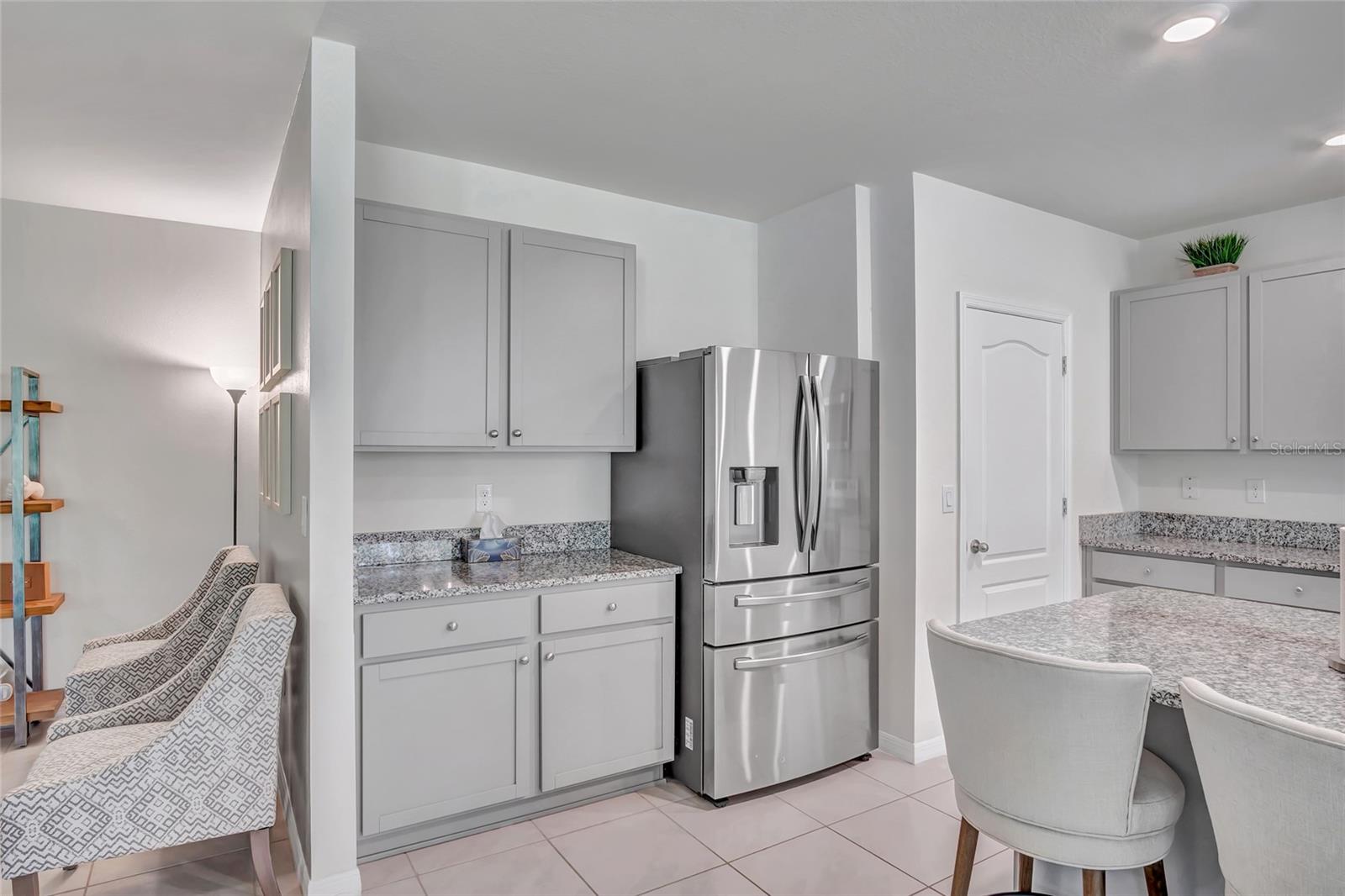 Image 11 of 37 For 10 Caballero Court