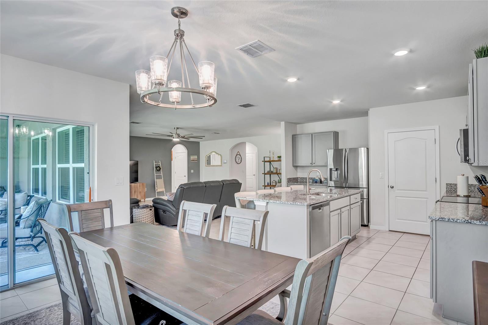 Image 15 of 37 For 10 Caballero Court