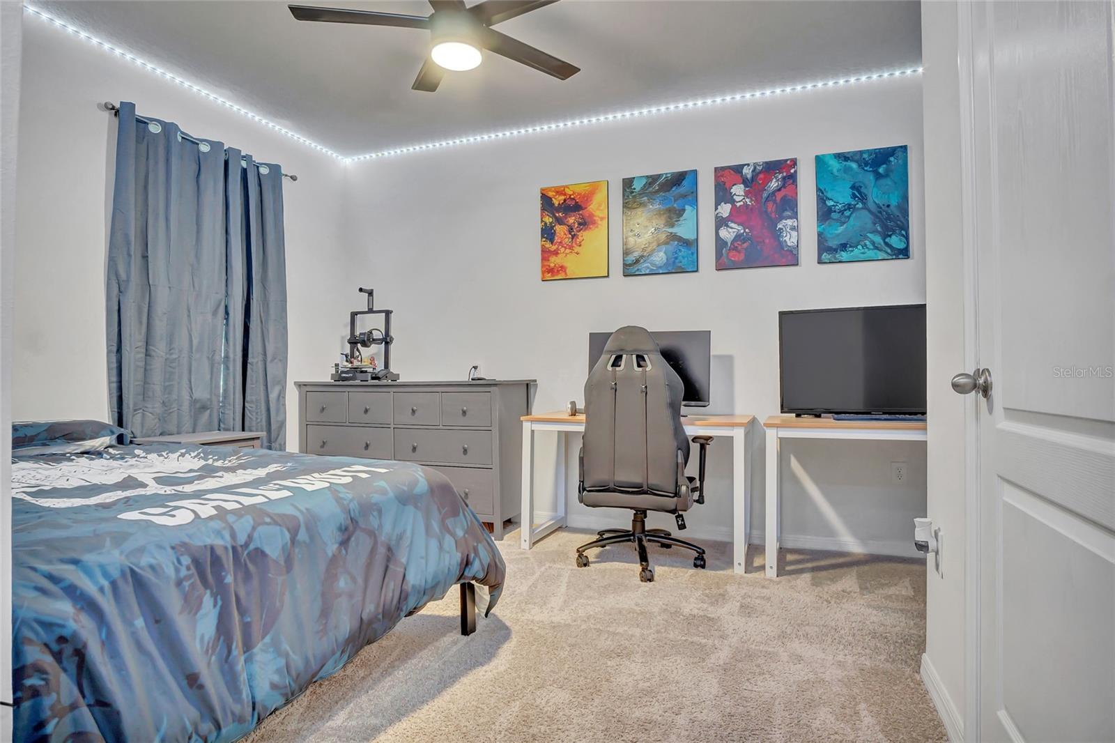 Image 20 of 37 For 10 Caballero Court
