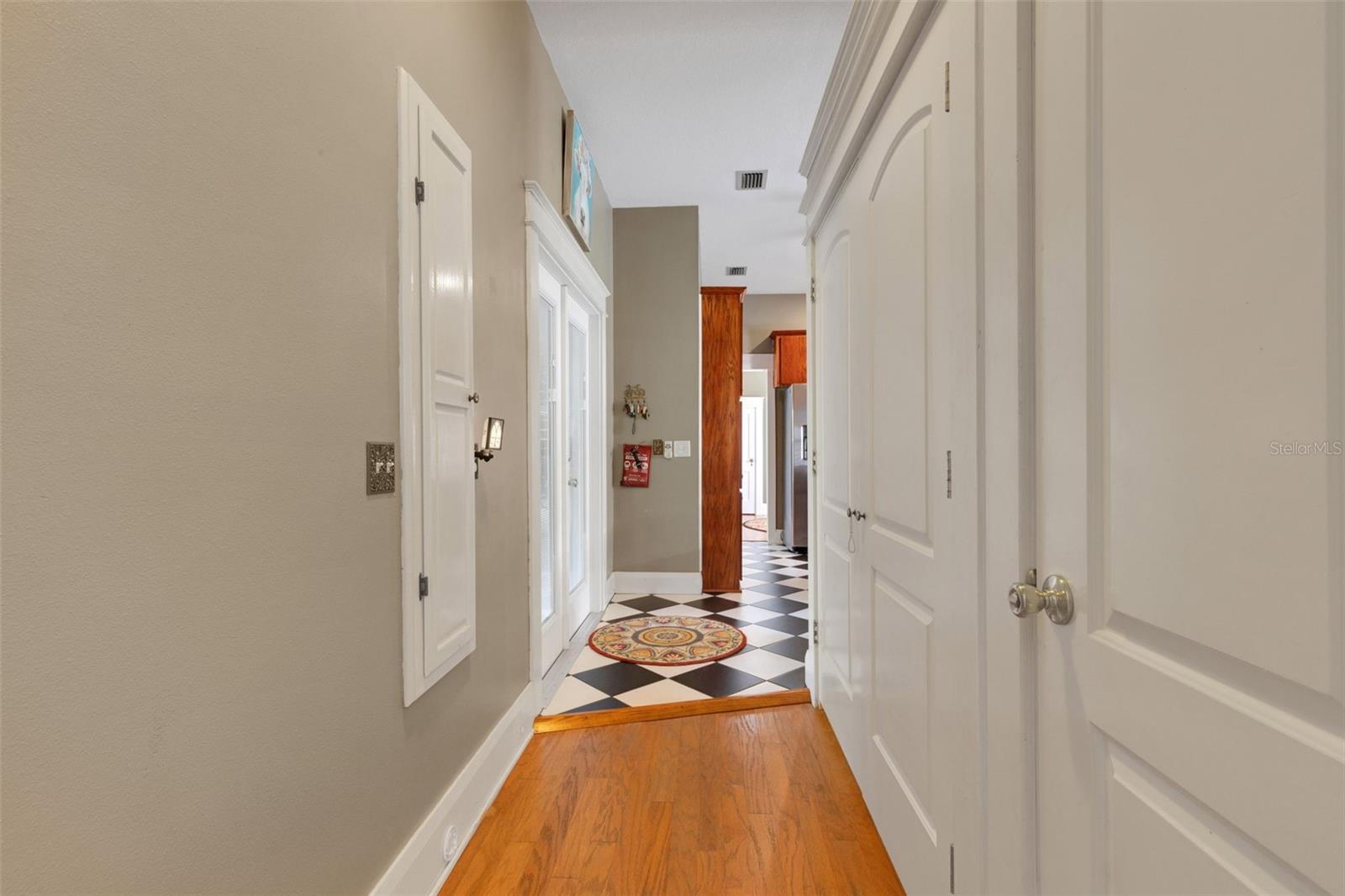 Image 21 of 63 For 214 Patten Heights Street