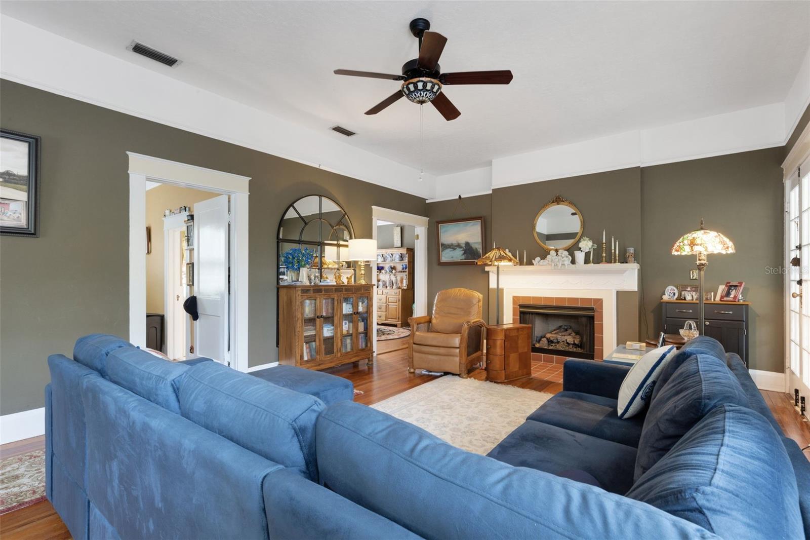 Image 3 of 63 For 214 Patten Heights Street