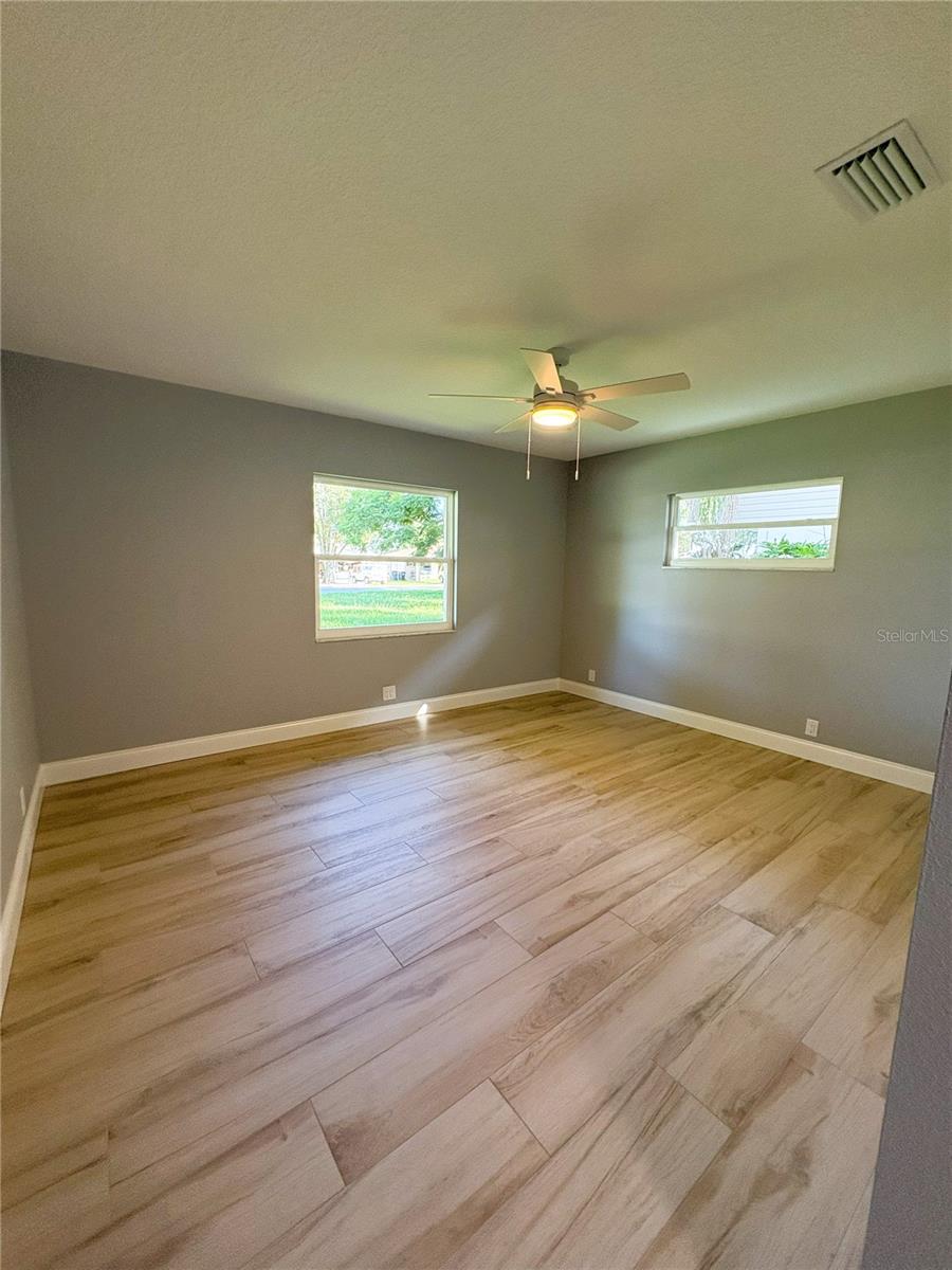 Image 18 of 27 For 417 Alachua Drive