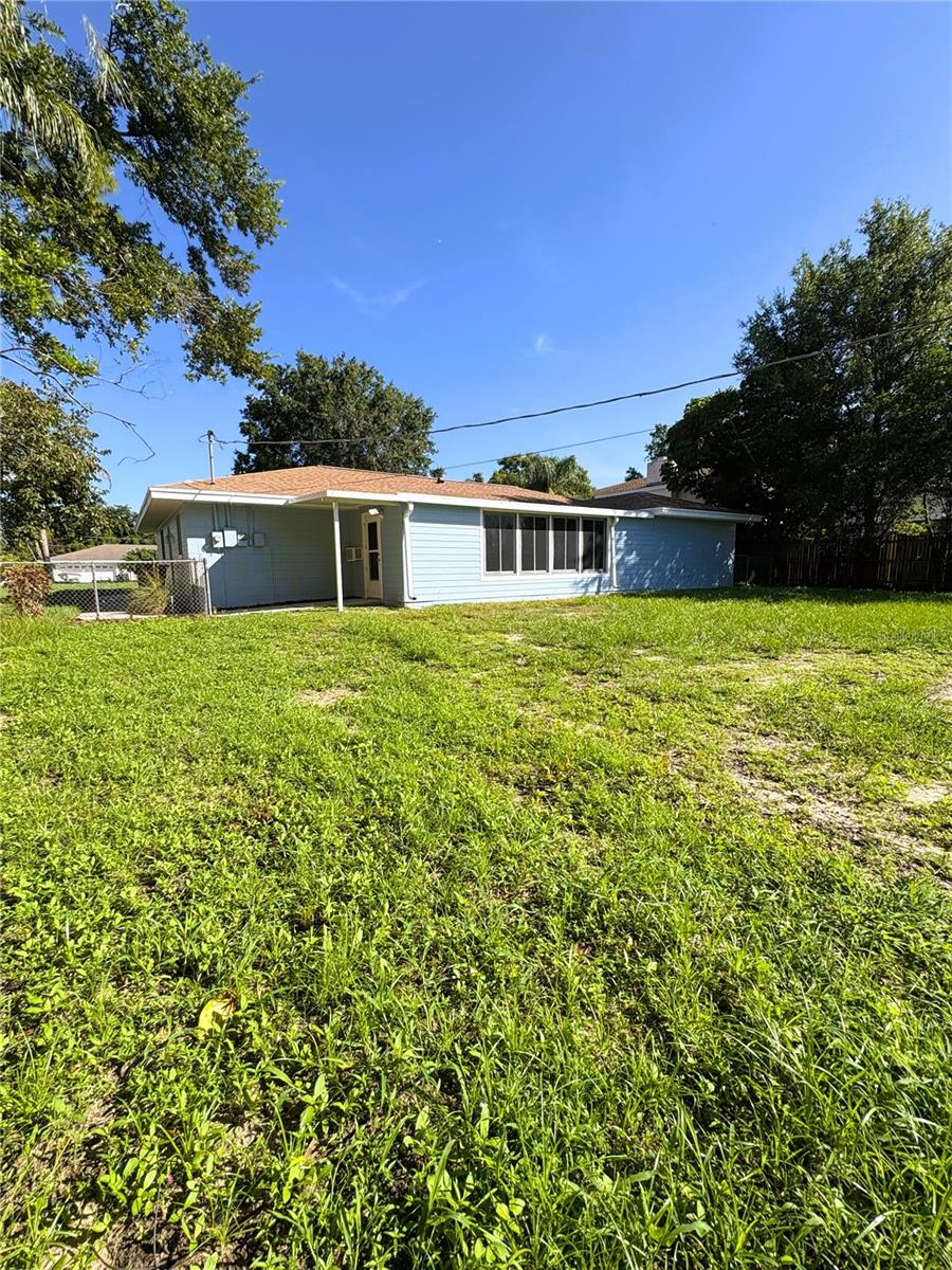 Image 23 of 27 For 417 Alachua Drive