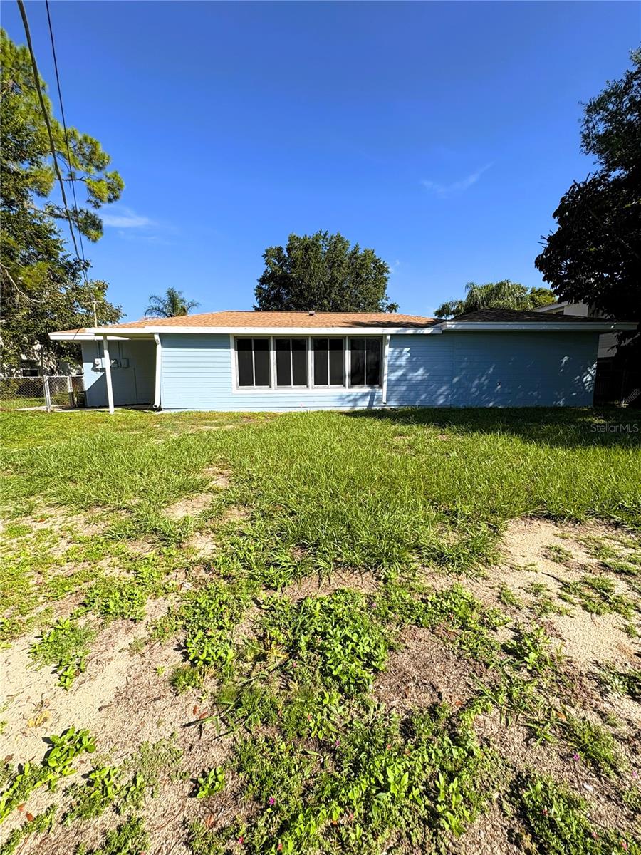 Image 24 of 27 For 417 Alachua Drive