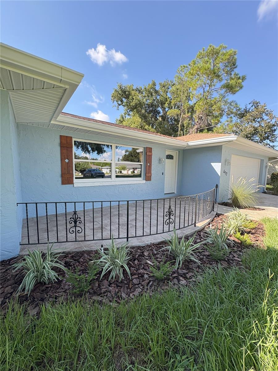 Image 4 of 27 For 417 Alachua Drive