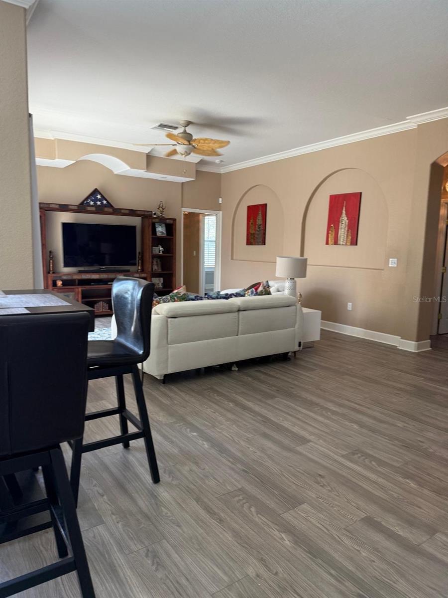 Image 15 of 68 For 6720 Hartsworth Drive