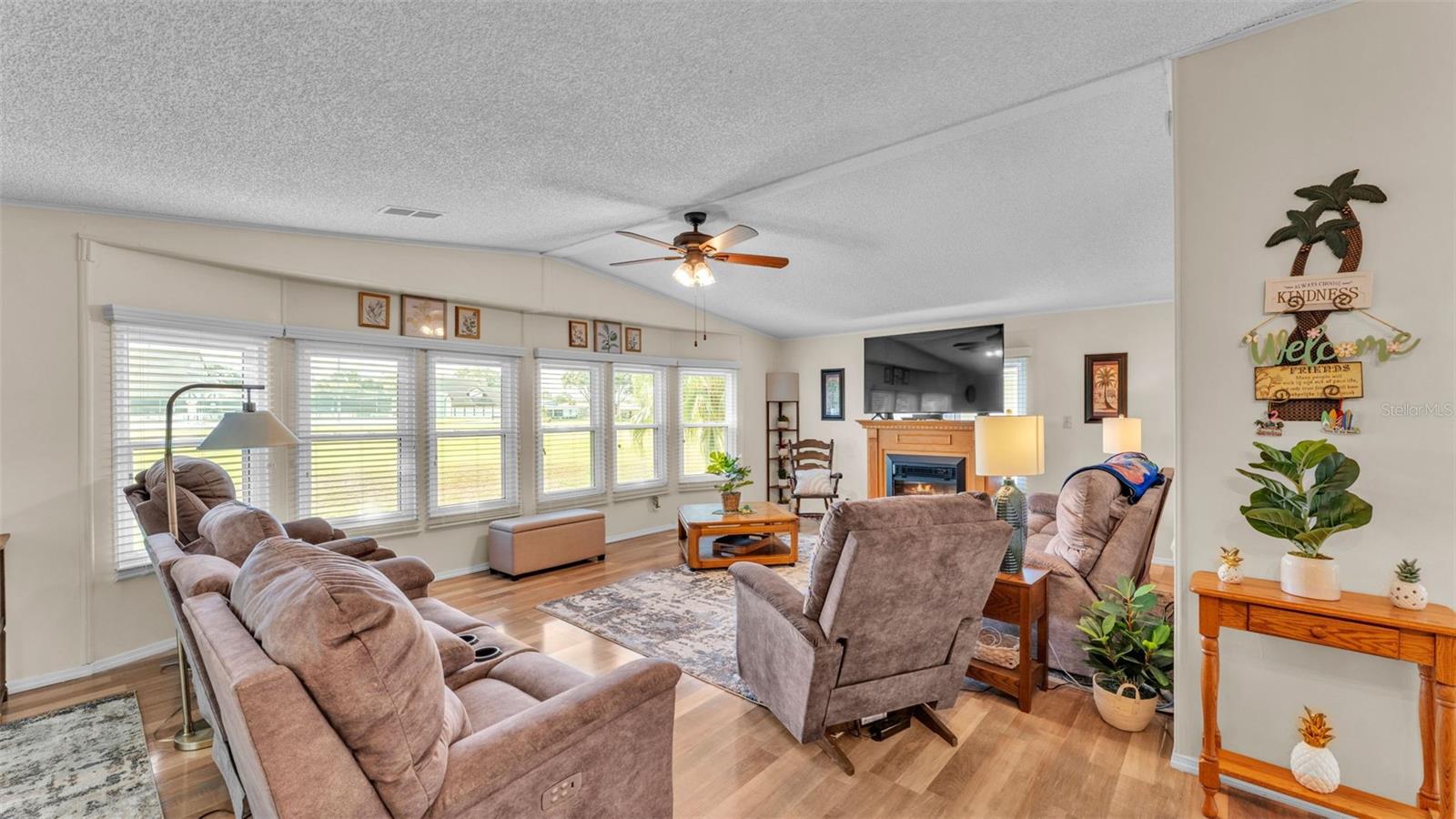 Image 12 of 48 For 3279 Pebble Bend Drive