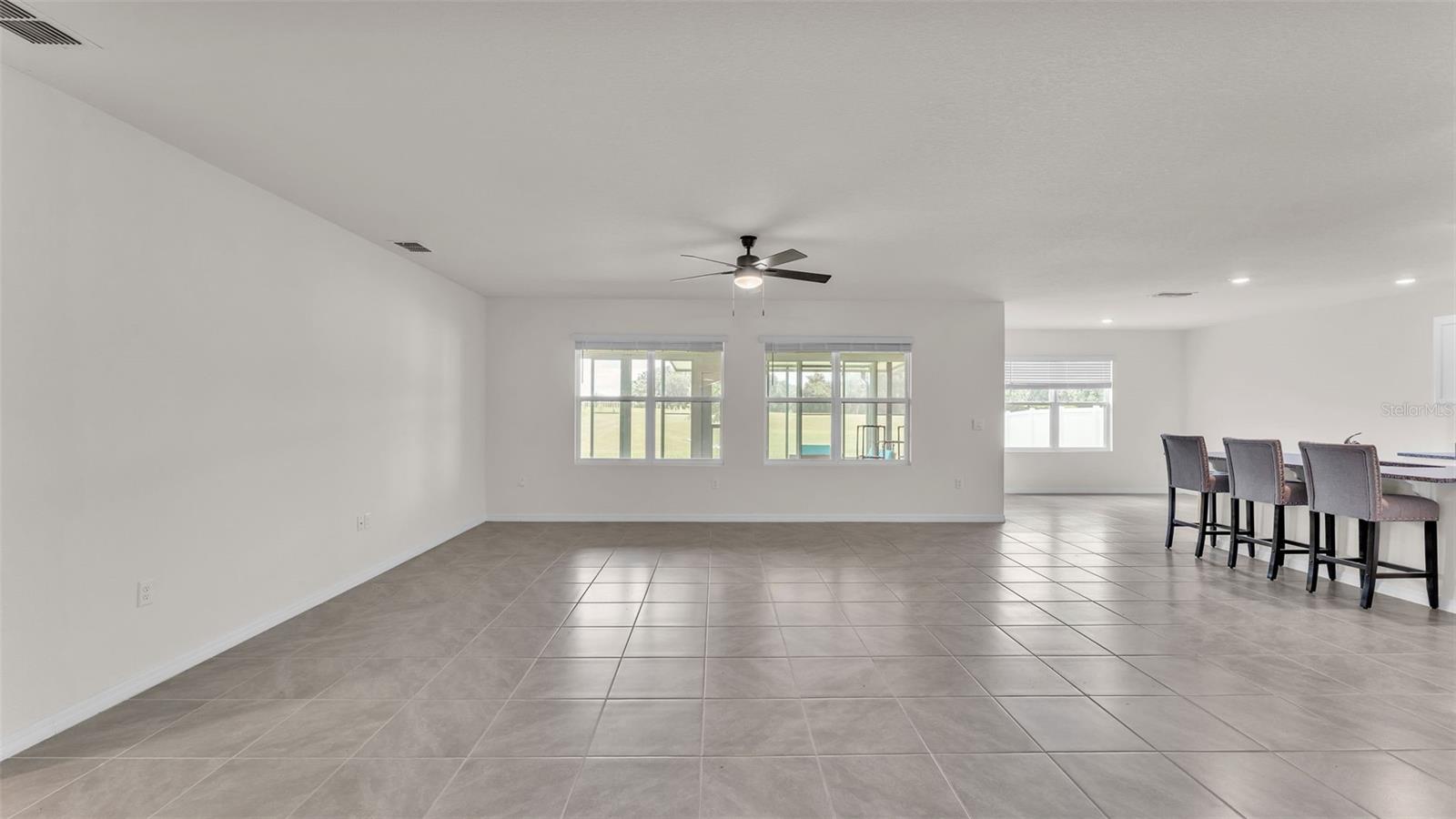 Image 15 of 49 For 3140 Caspian Feather Street