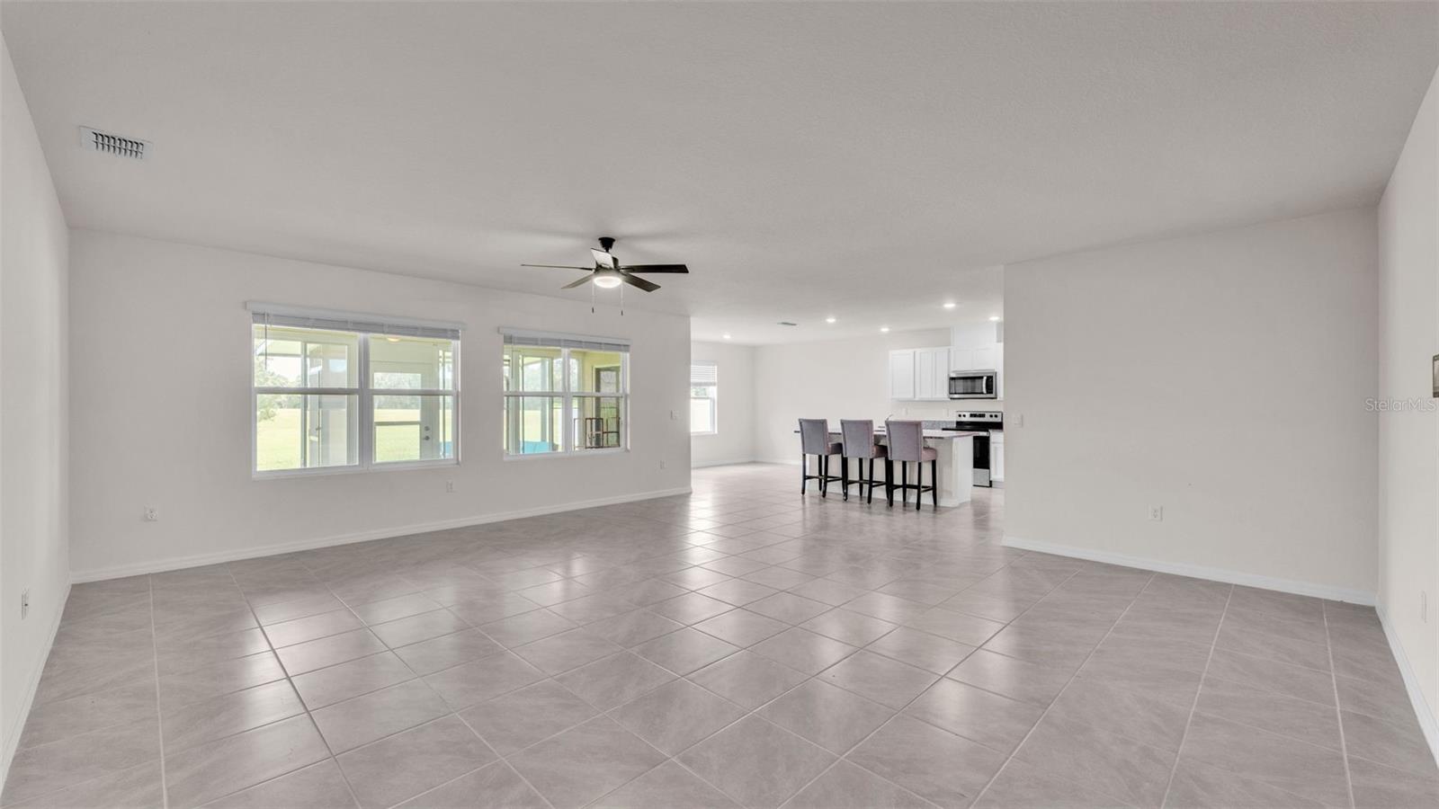 Image 16 of 49 For 3140 Caspian Feather Street