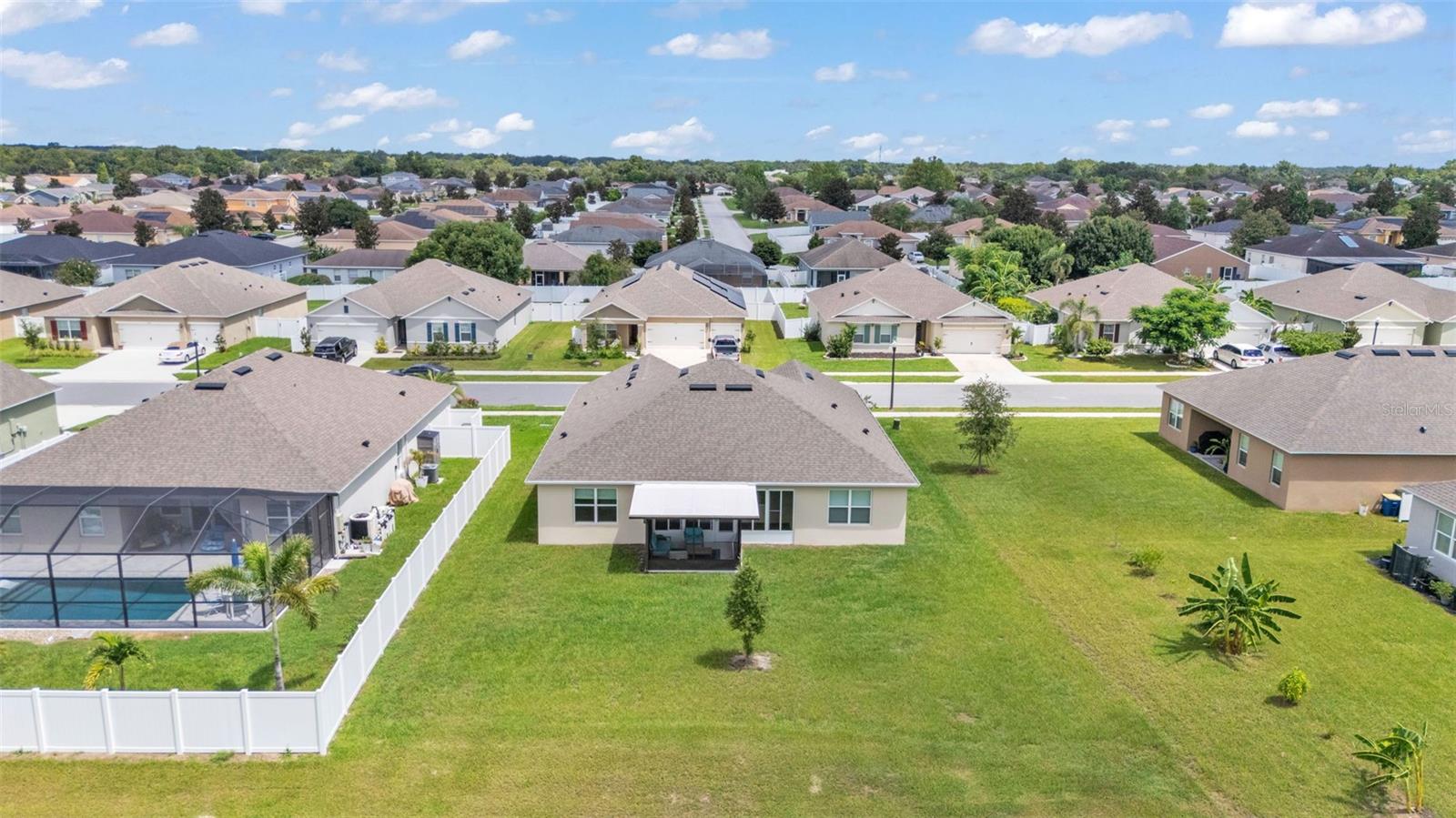 Image 7 of 49 For 3140 Caspian Feather Street