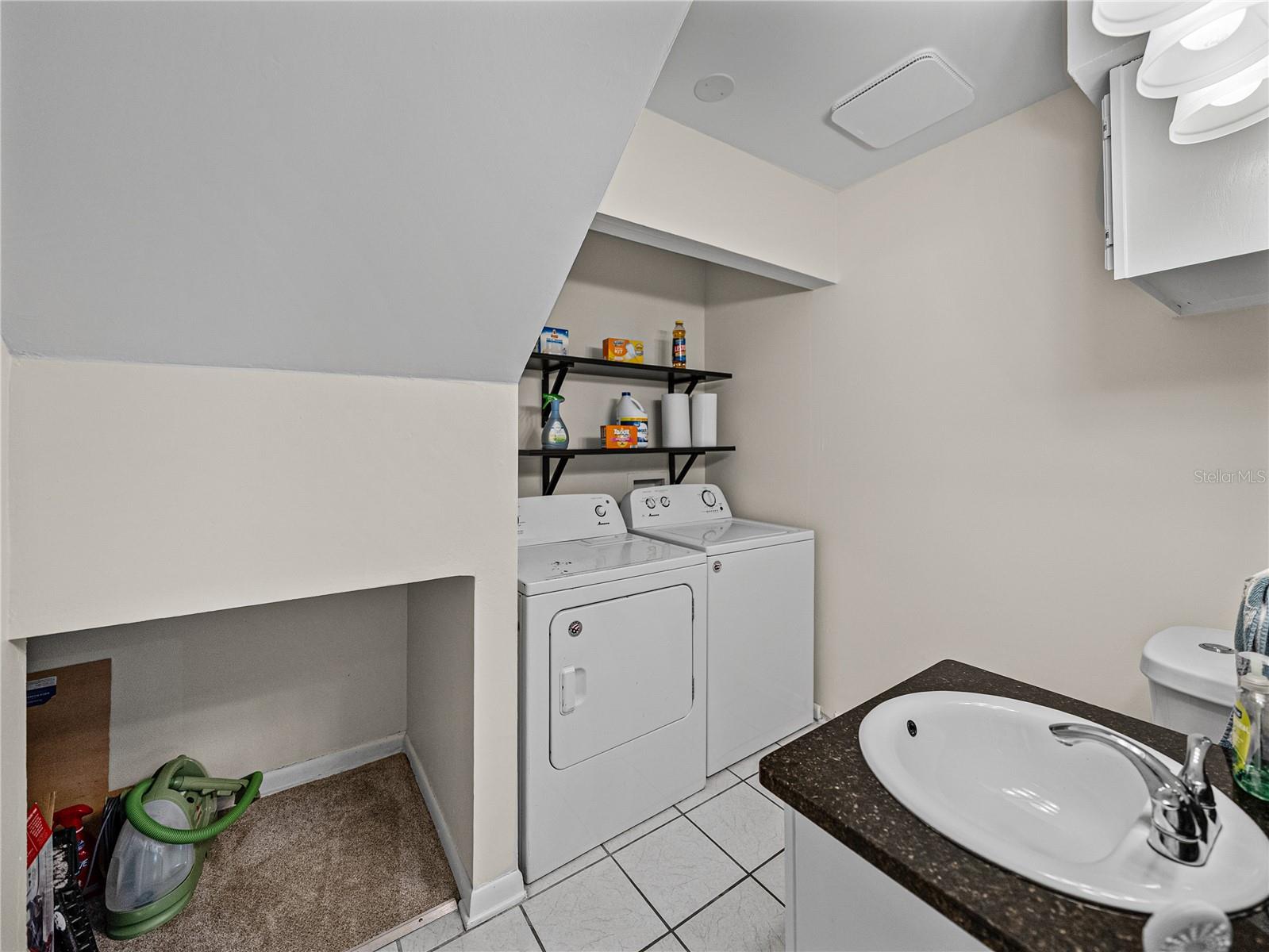 Image 21 of 71 For 2541 Derbyshire Circle