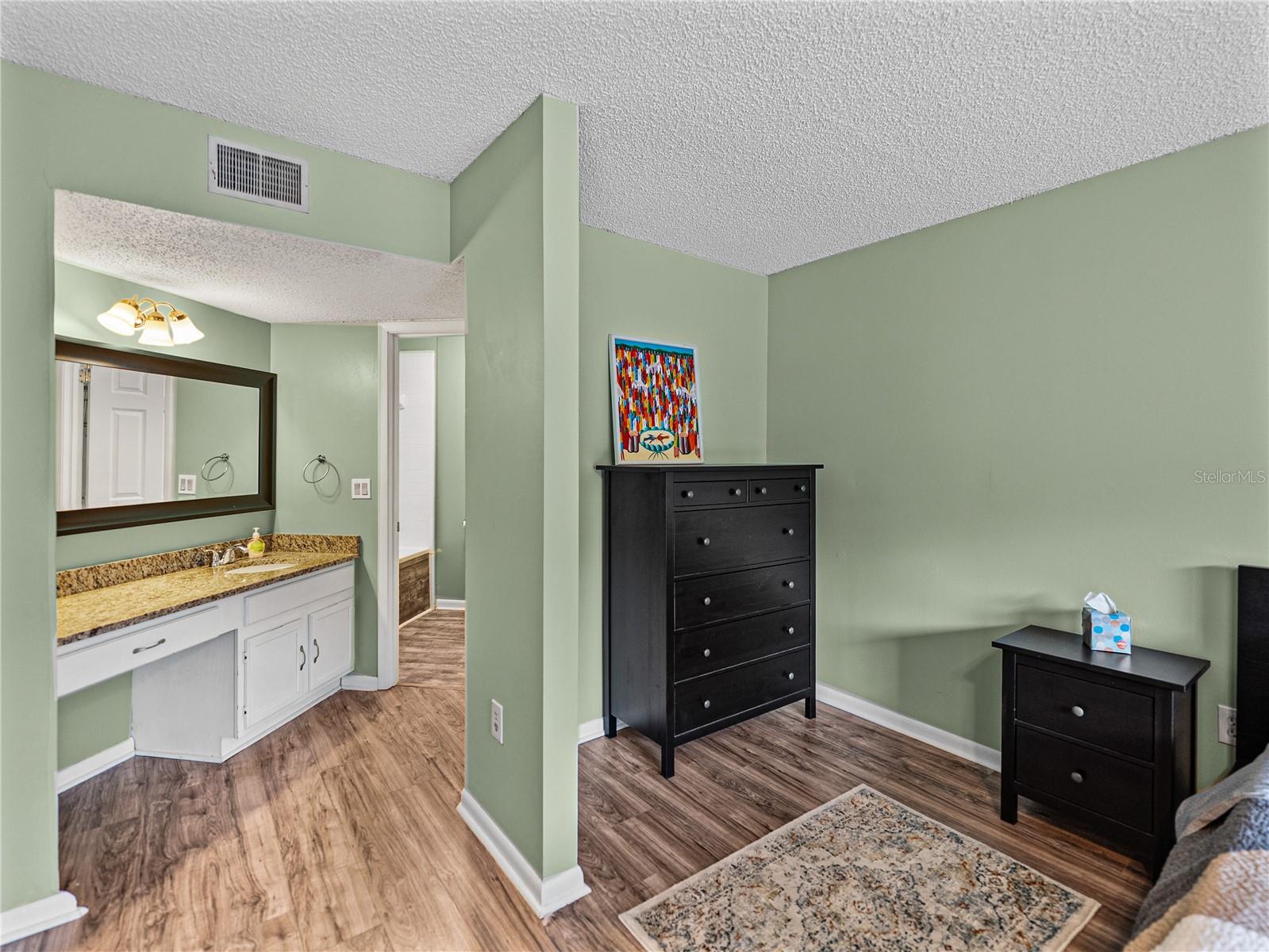 Image 34 of 71 For 2541 Derbyshire Circle